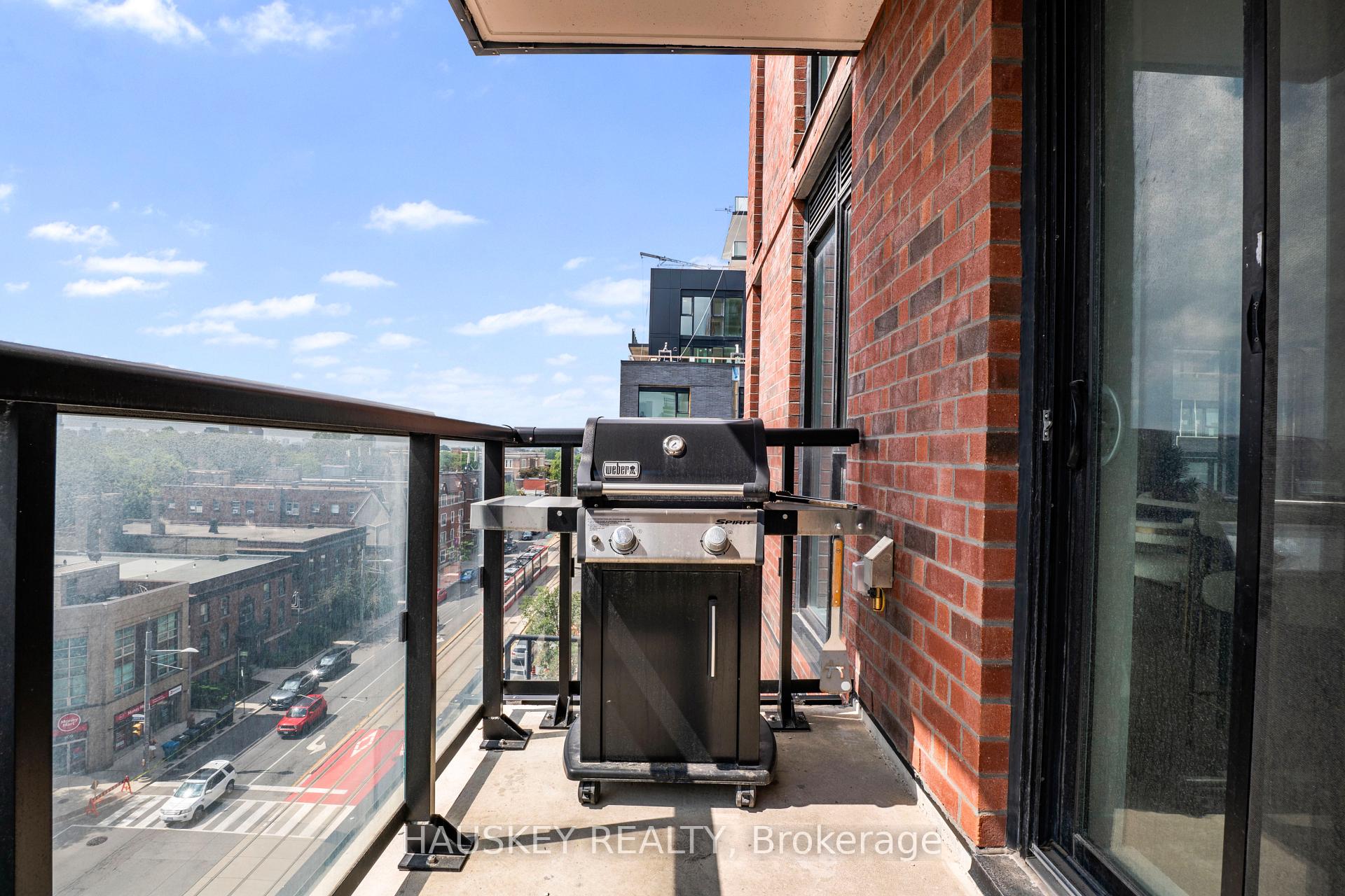 Photo 23 of Unit 707, 185 Alberta Avenue, Toronto, Oakwood Village — HOMEH