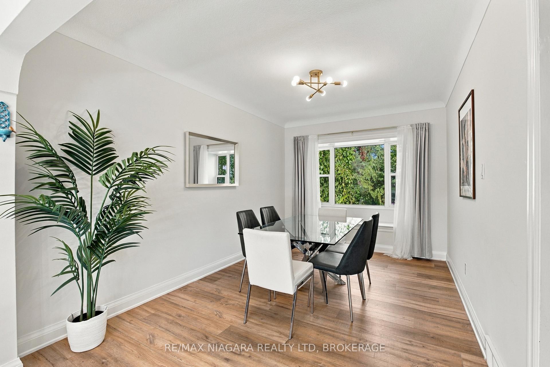 Photo 10 of 97 Glendale Avenue, St. Catharines, Glendale/Glenridge — HOMEH