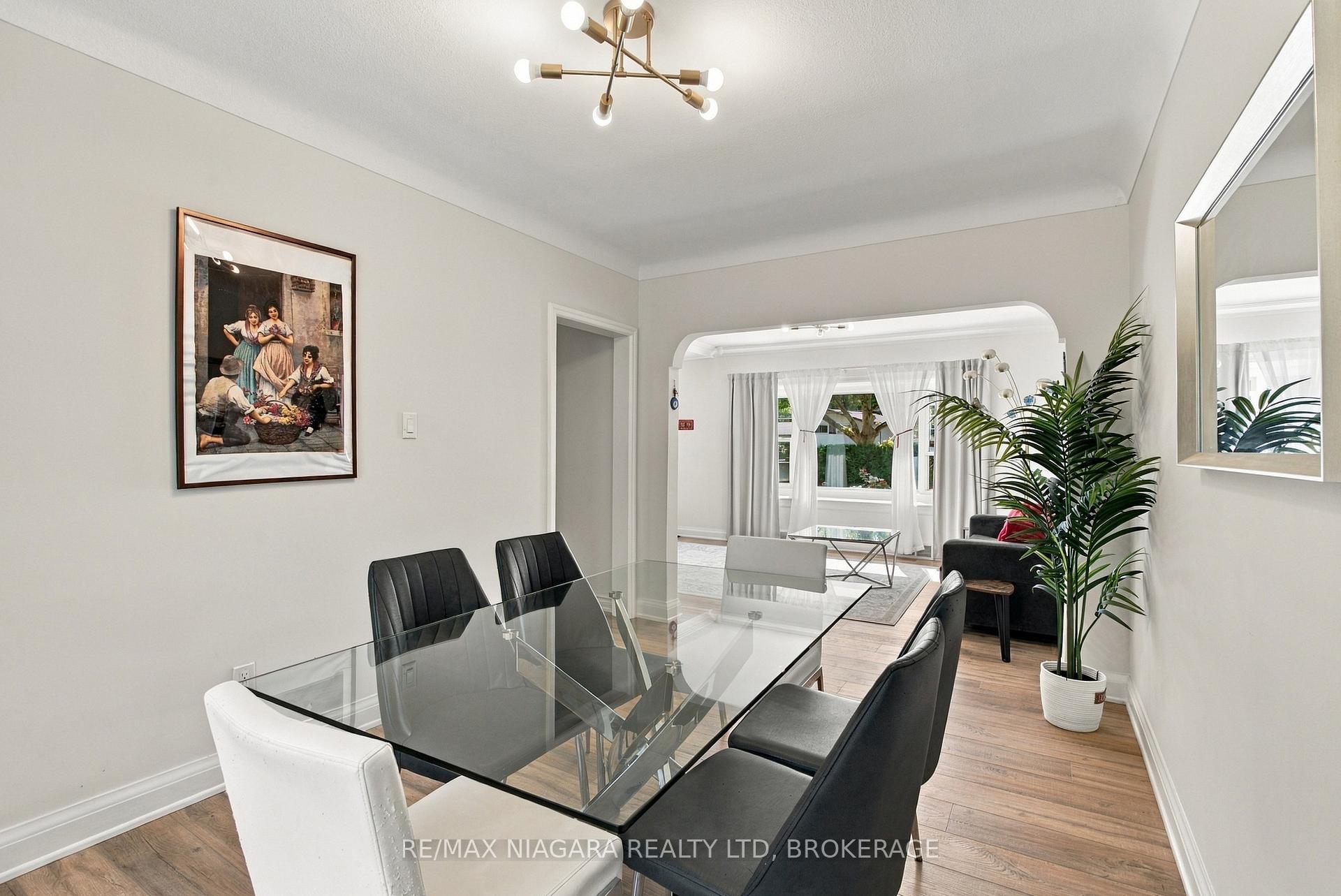 Photo 11 of 97 Glendale Avenue, St. Catharines, Glendale/Glenridge — HOMEH