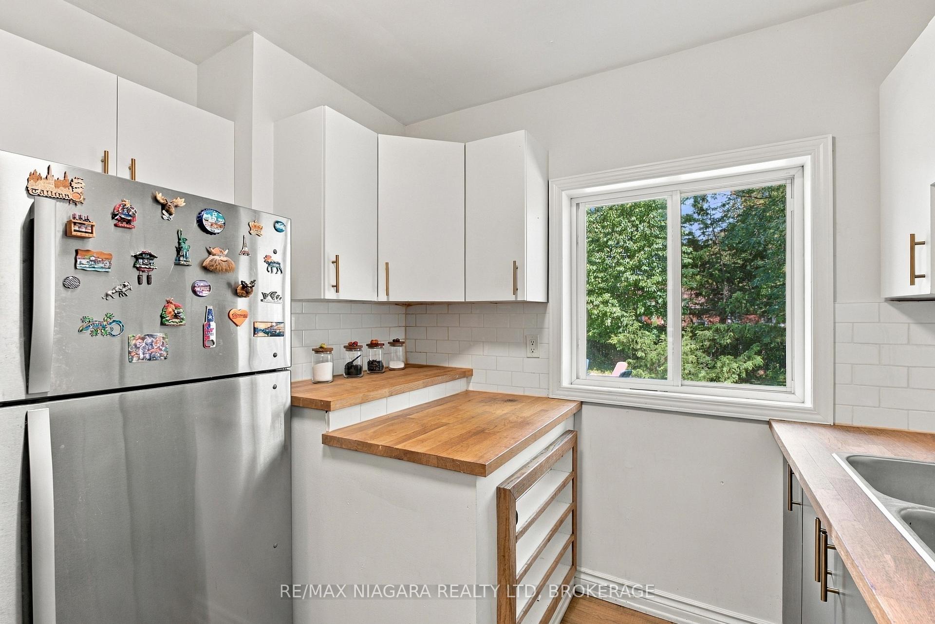 Photo 14 of 97 Glendale Avenue, St. Catharines, Glendale/Glenridge — HOMEH