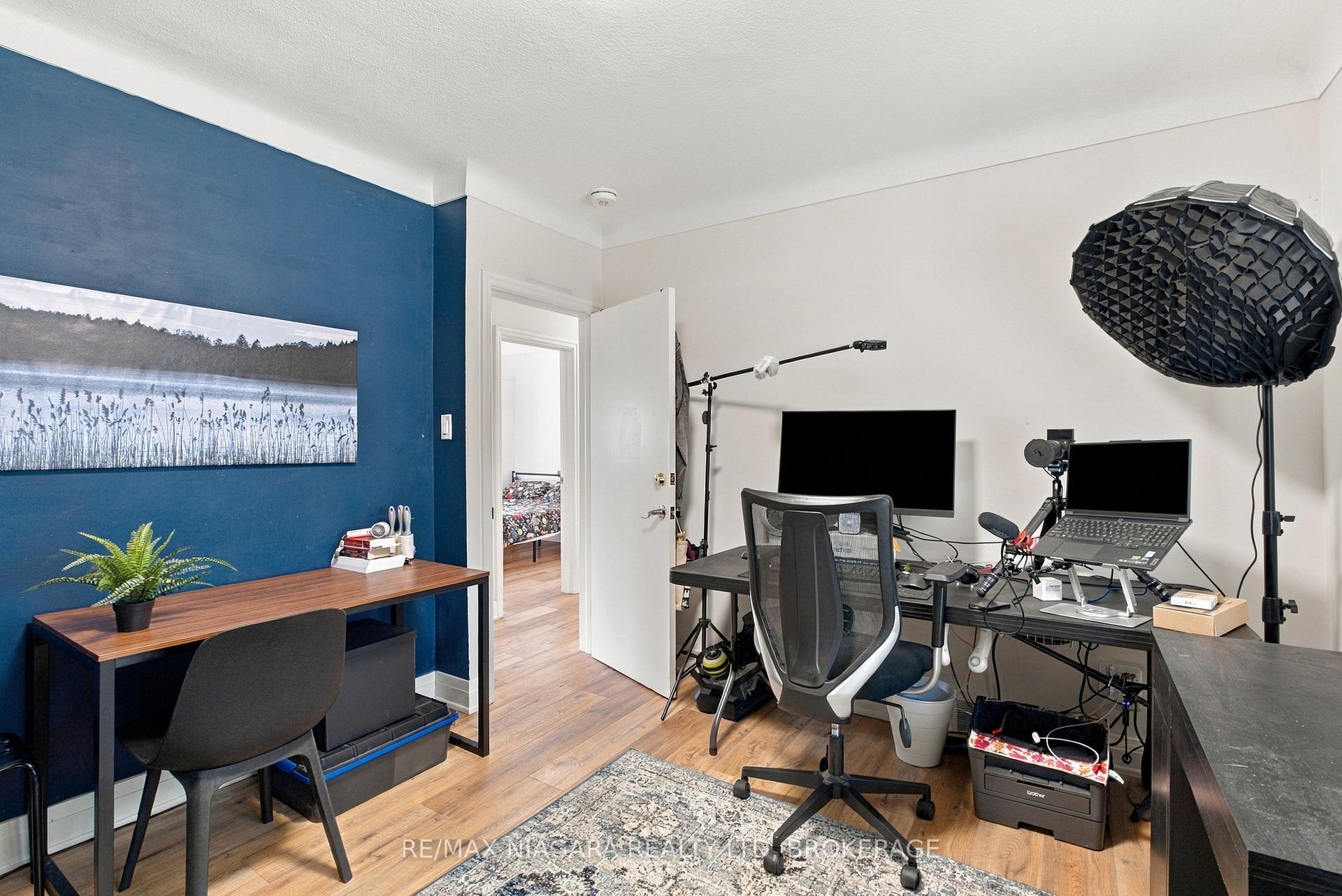 Photo 18 of 97 Glendale Avenue, St. Catharines, Glendale/Glenridge — HOMEH