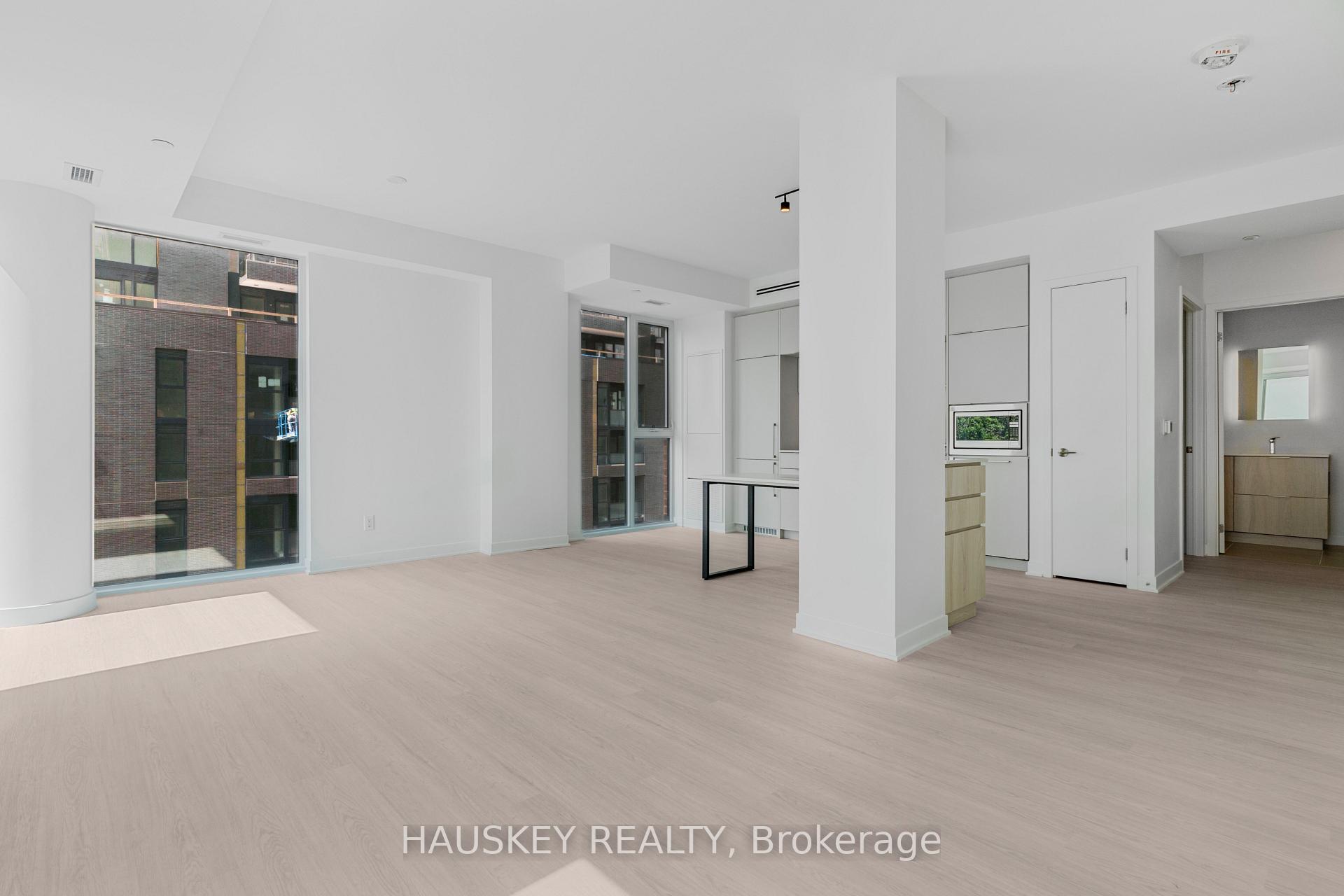 Photo 7 of Unit 508, 185 Alberta Avenue, Toronto, Oakwood Village — HOMEH