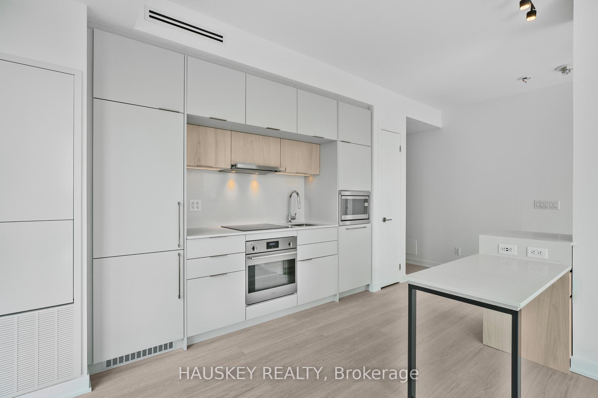 Photo 11 of Unit 508, 185 Alberta Avenue, Toronto, Oakwood Village — HOMEH