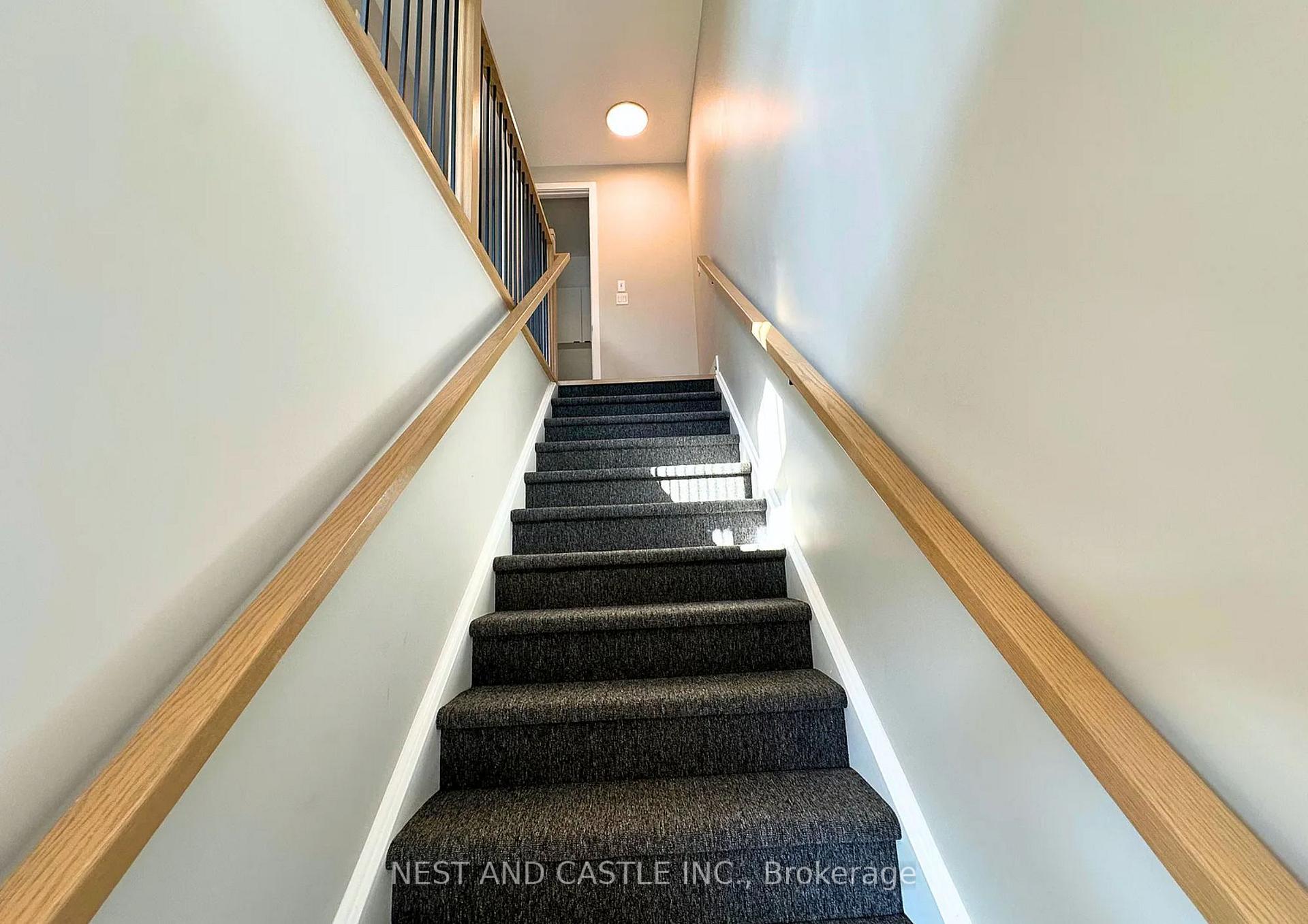 Photo 7 of Unit 2, 20 West Street, Brampton, Downtown Brampton — HOMEH