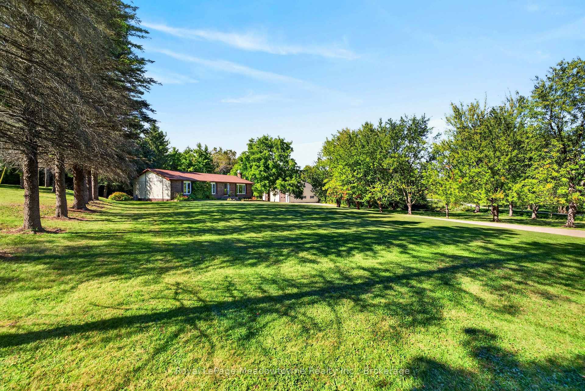 Photo 3 of 4095 20 Side Road, Milton, Rural Nassagaweya — HOMEH