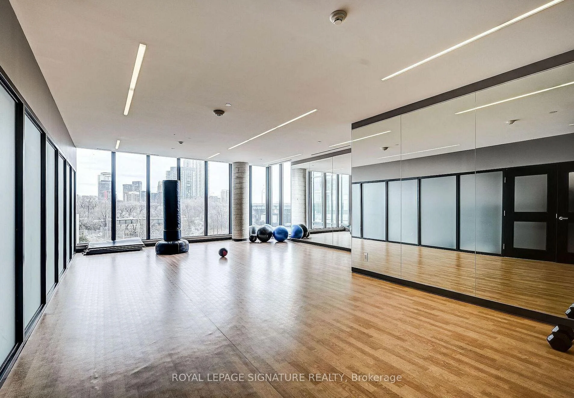 Photo 32 of Unit 1107, 49 East Liberty Street, Toronto, Niagara — HOMEH