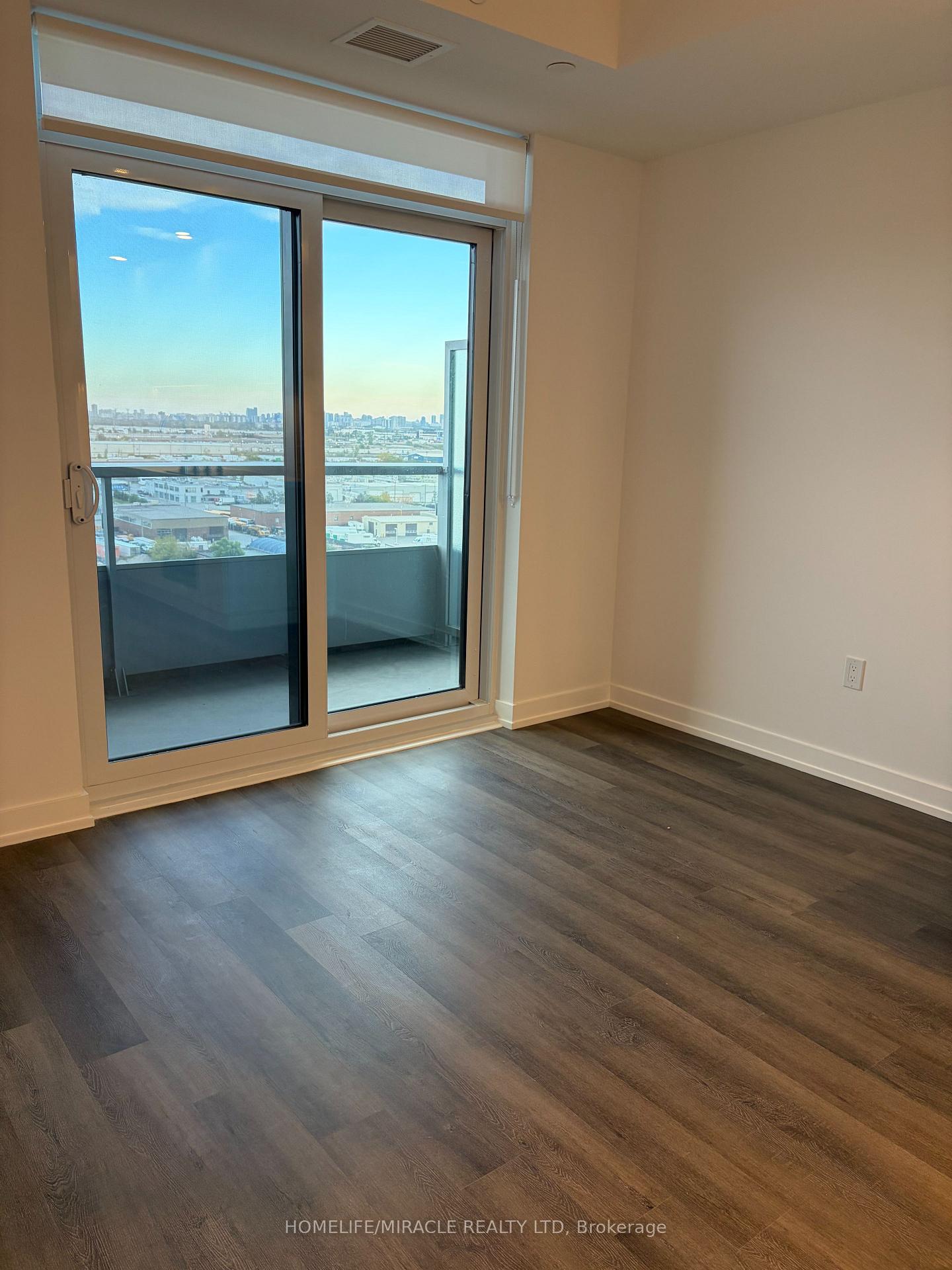 Photo 12 of Unit 1209, 21 Meadowdale Road, Vaughan, Concord — HOMEH