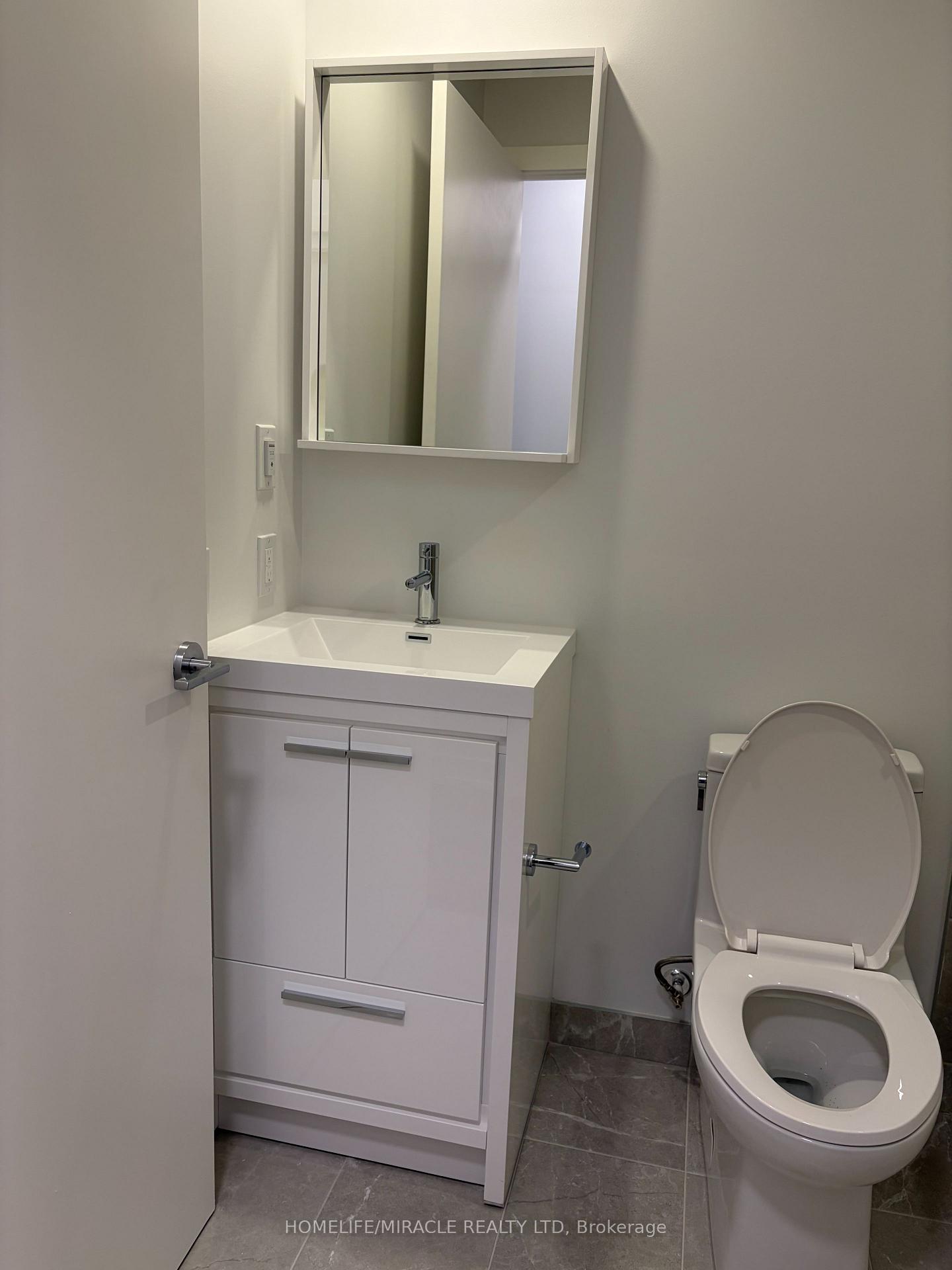 Photo 18 of Unit 1209, 21 Meadowdale Road, Vaughan, Concord — HOMEH