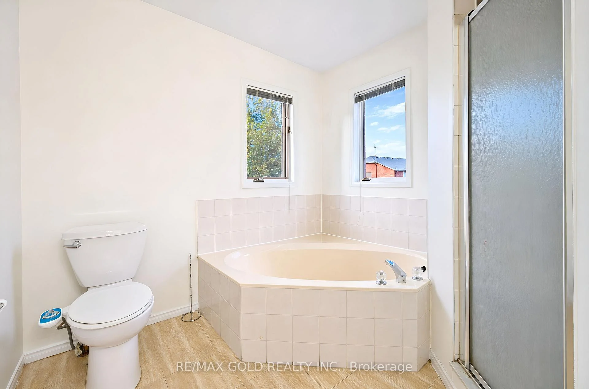 Photo 31 of 15 Amazon Court, Brampton, Sandringham-Wellington — HOMEH
