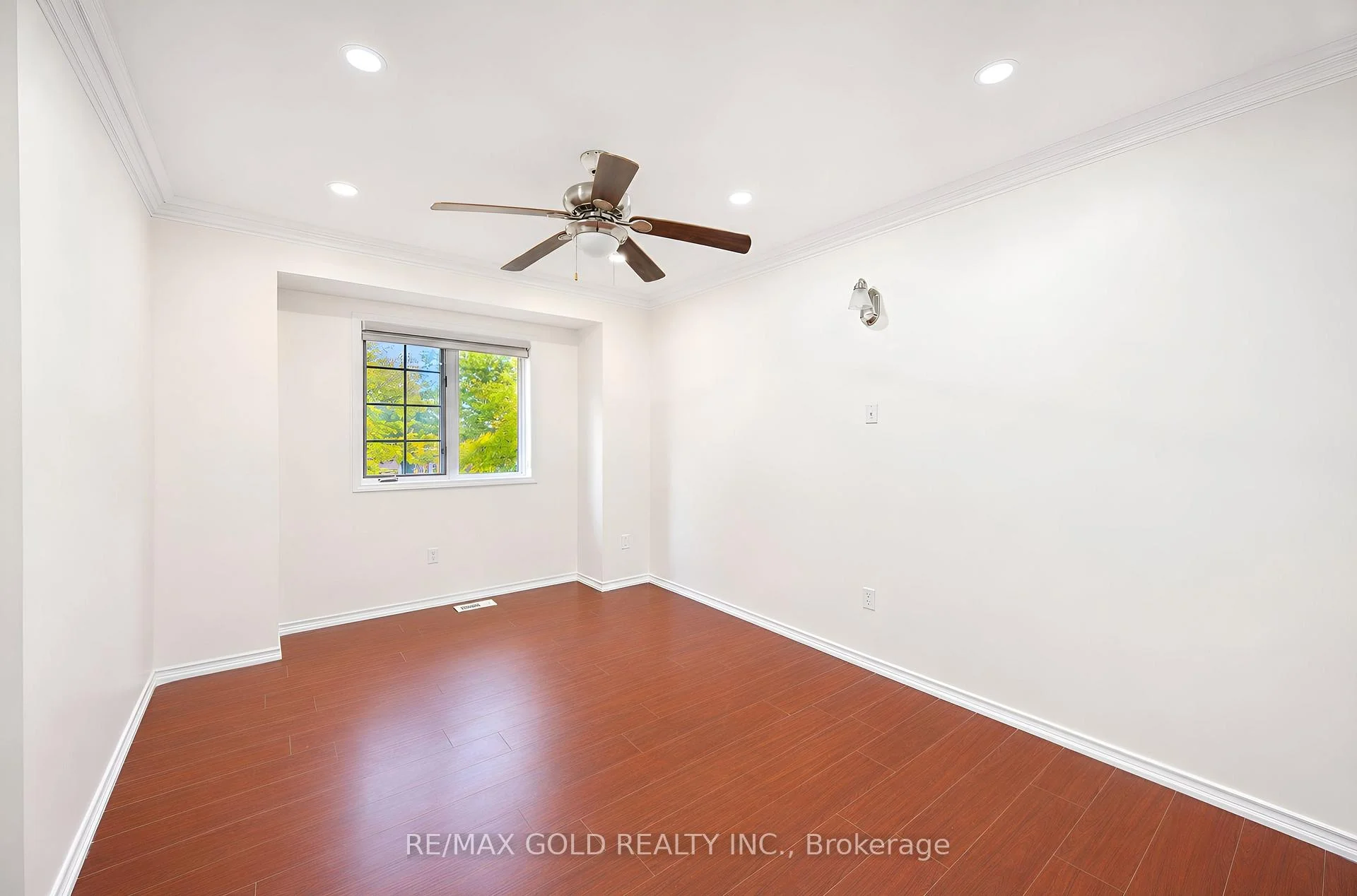 Photo 33 of 15 Amazon Court, Brampton, Sandringham-Wellington — HOMEH