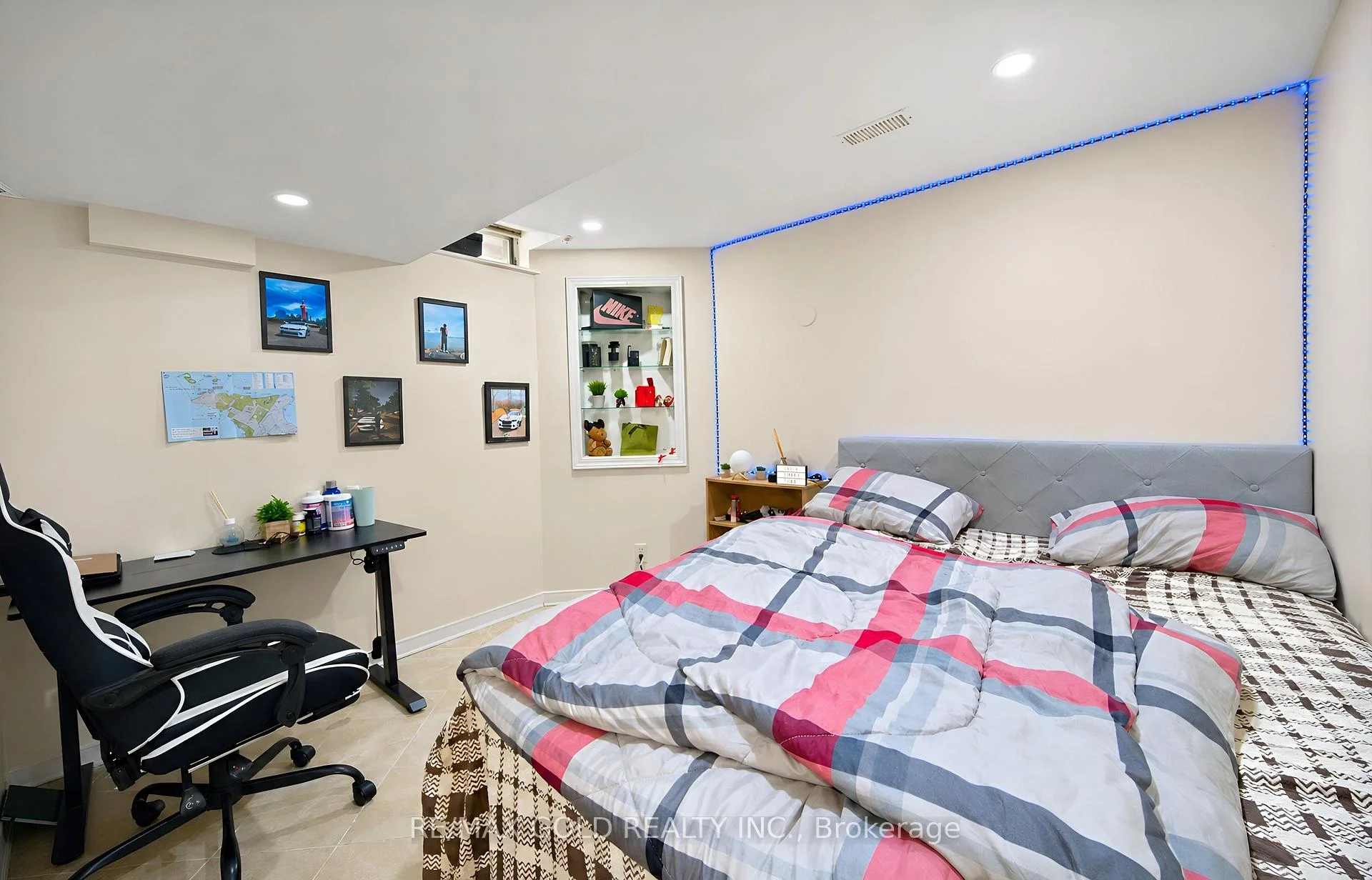 Photo 41 of 15 Amazon Court, Brampton, Sandringham-Wellington — HOMEH