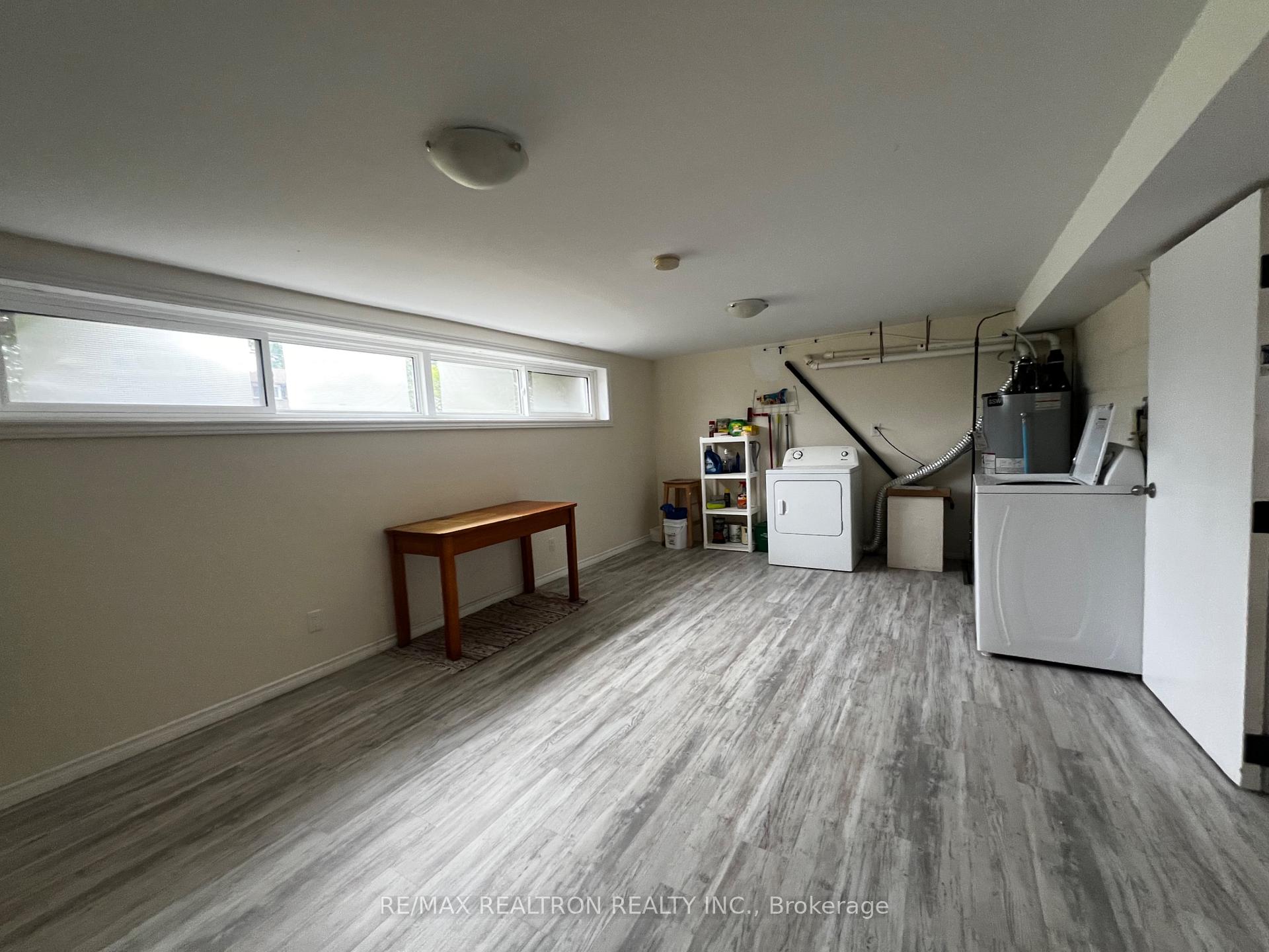 Photo 5 of Unit LOWER, 244 St Vincent Street, Barrie, Grove East — HOMEH
