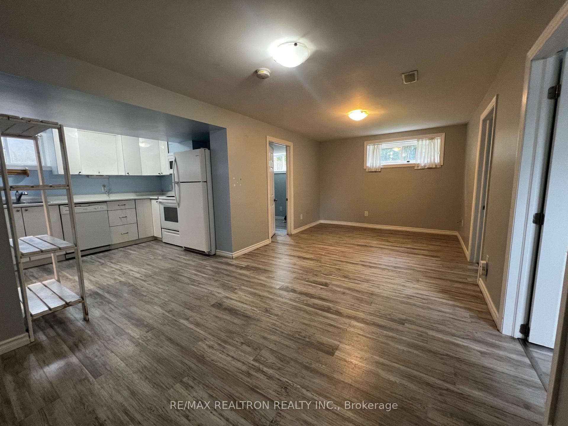 Photo 9 of Unit LOWER, 244 St Vincent Street, Barrie, Grove East — HOMEH