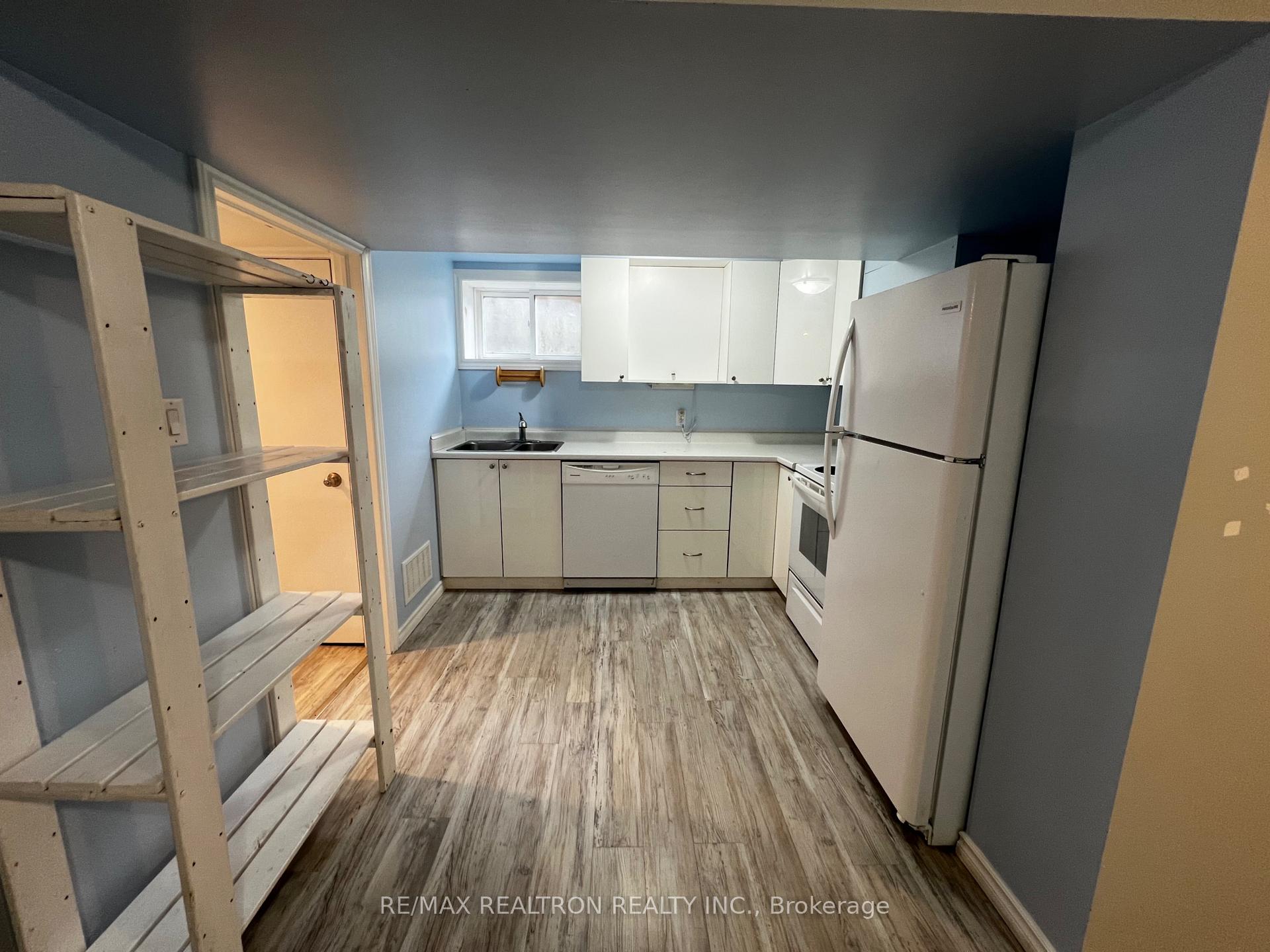 Photo 10 of Unit LOWER, 244 St Vincent Street, Barrie, Grove East — HOMEH