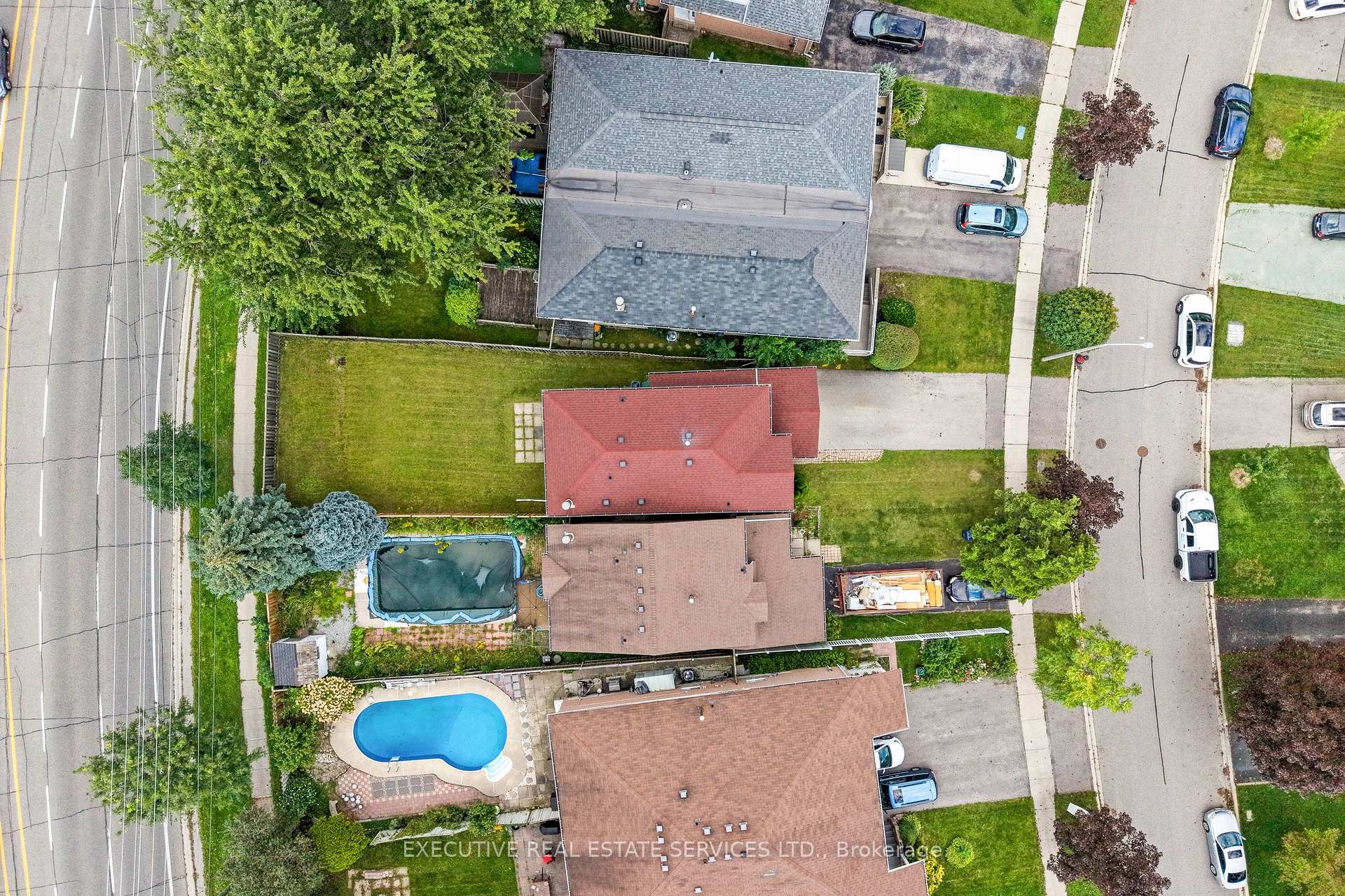 Photo 2 of 76 Lionhead Trail, Scarborough, Rouge — HOMEH