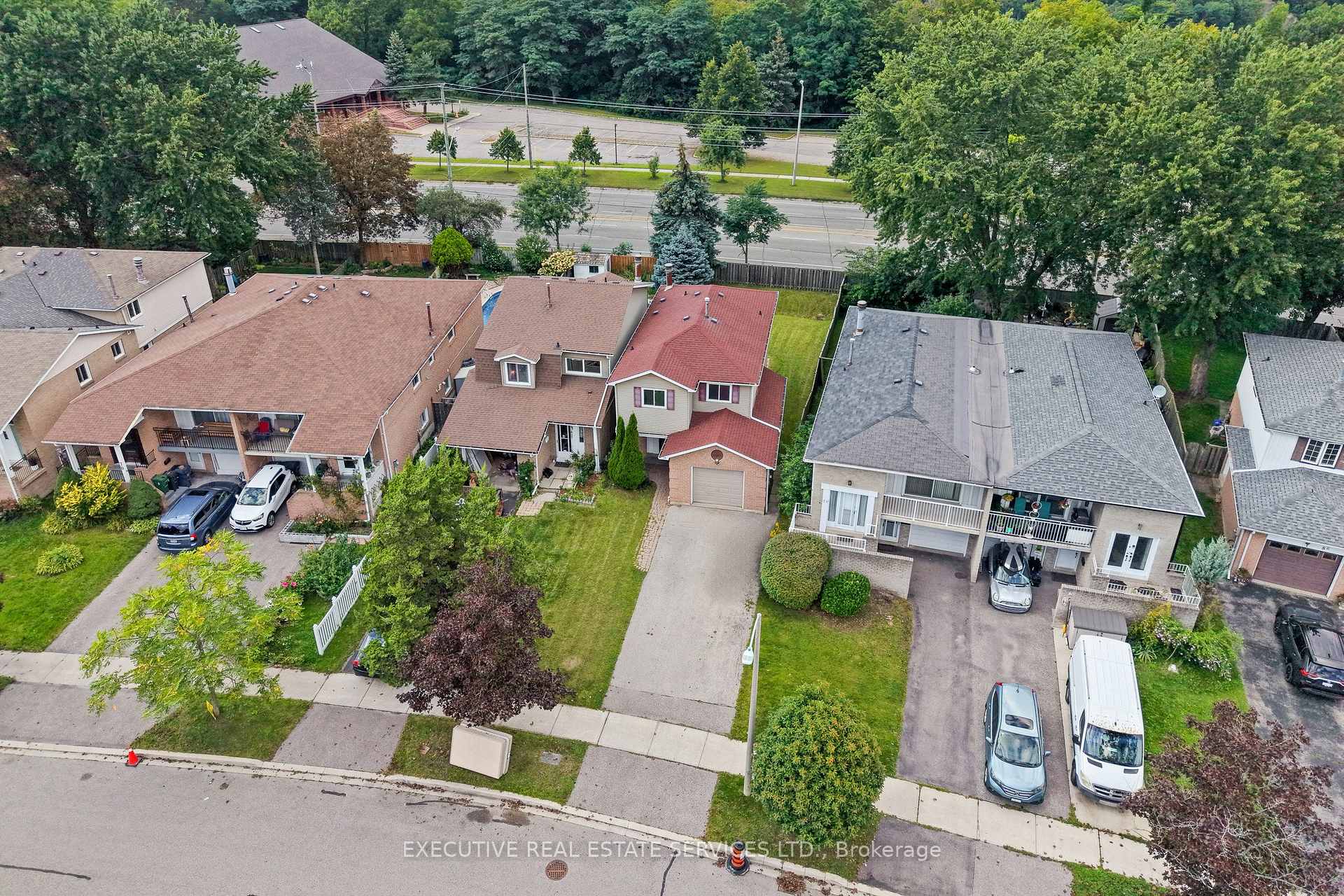 Photo 5 of 76 Lionhead Trail, Scarborough, Rouge — HOMEH