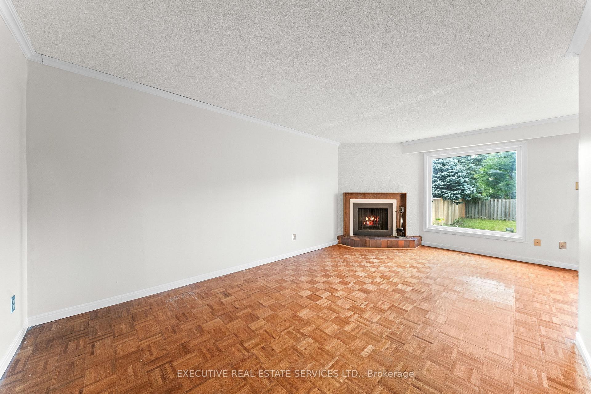 Photo 7 of 76 Lionhead Trail, Scarborough, Rouge — HOMEH