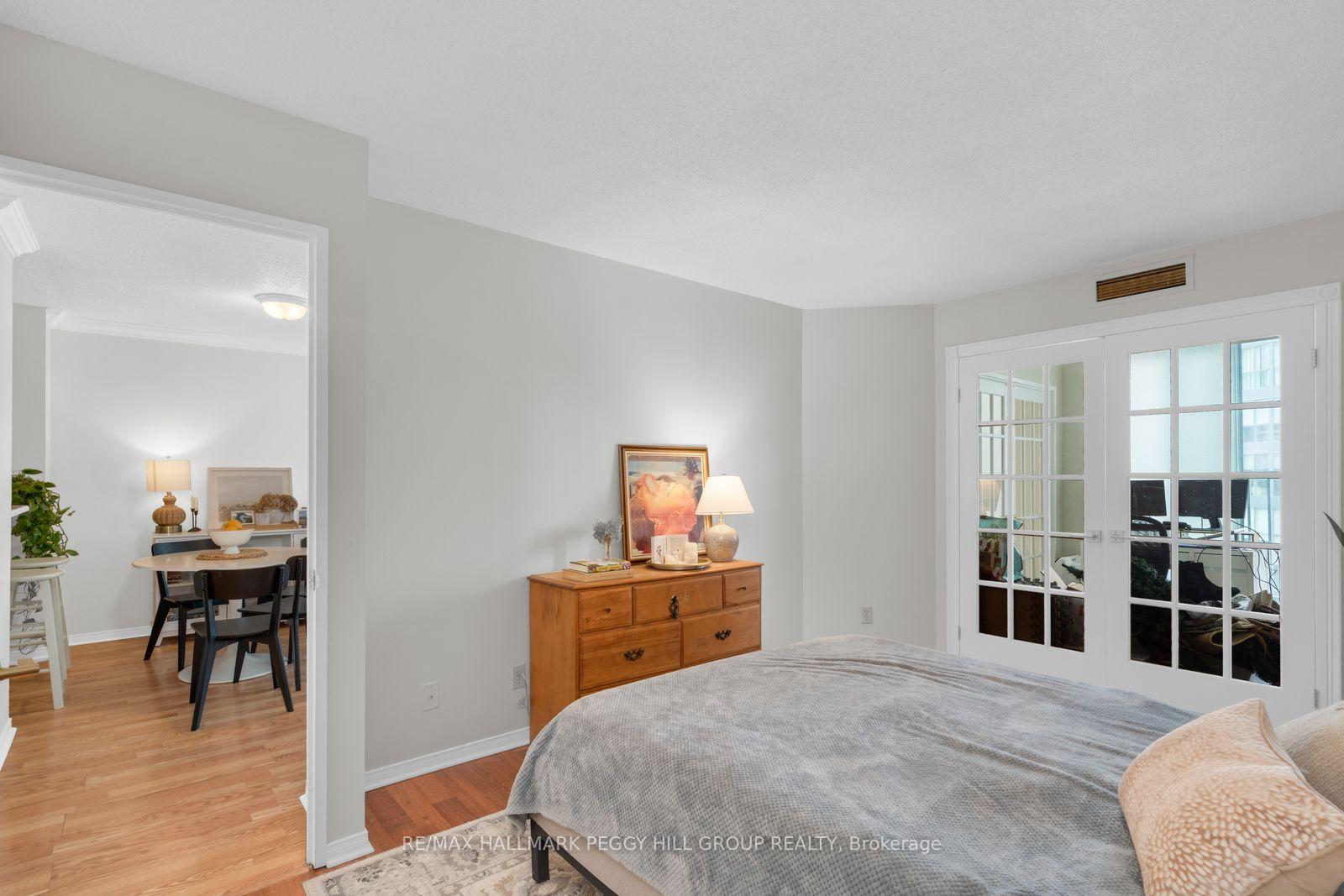 Photo 6 of Unit 904, 150 Dunlop Street E, Barrie, City Centre — HOMEH