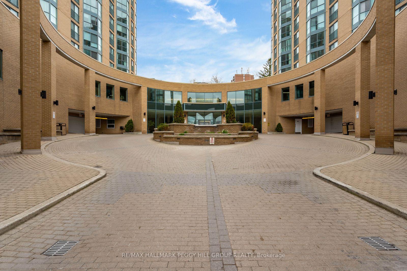 Photo 14 of Unit 904, 150 Dunlop Street E, Barrie, City Centre — HOMEH