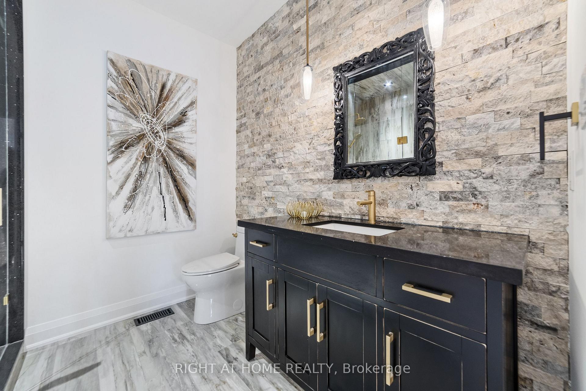 Photo 19 of 515 Hamilton Drive, Hamilton, Ancaster — HOMEH