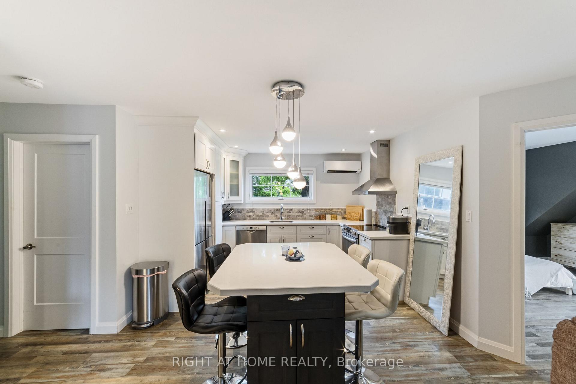 Photo 40 of 515 Hamilton Drive, Hamilton, Ancaster — HOMEH