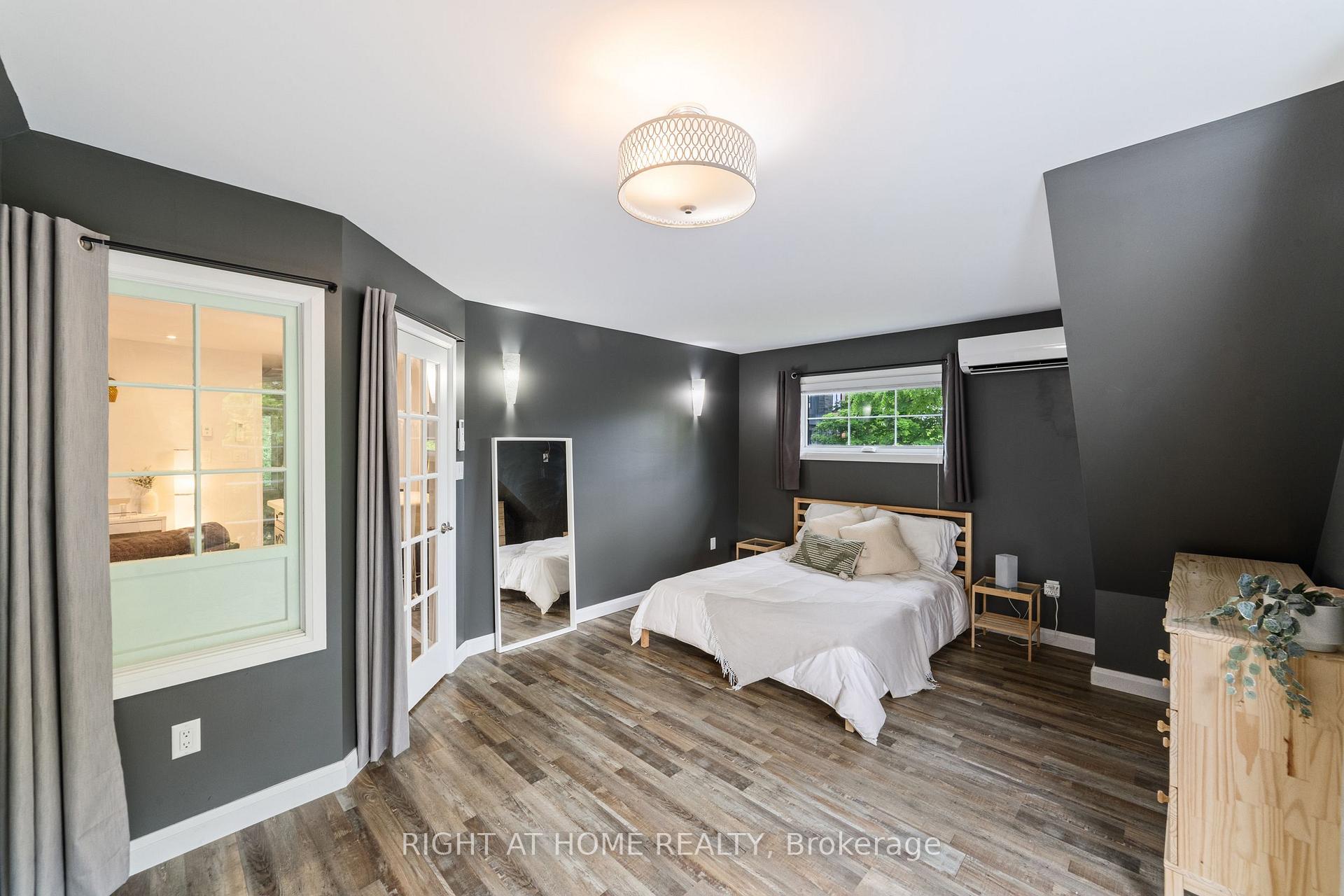 Photo 44 of 515 Hamilton Drive, Hamilton, Ancaster — HOMEH