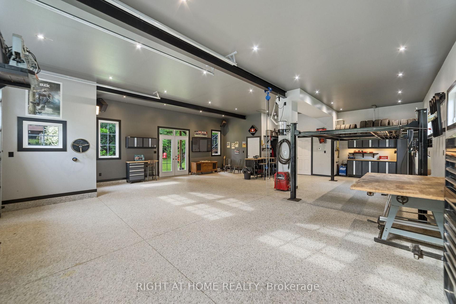 Photo 48 of 515 Hamilton Drive, Hamilton, Ancaster — HOMEH
