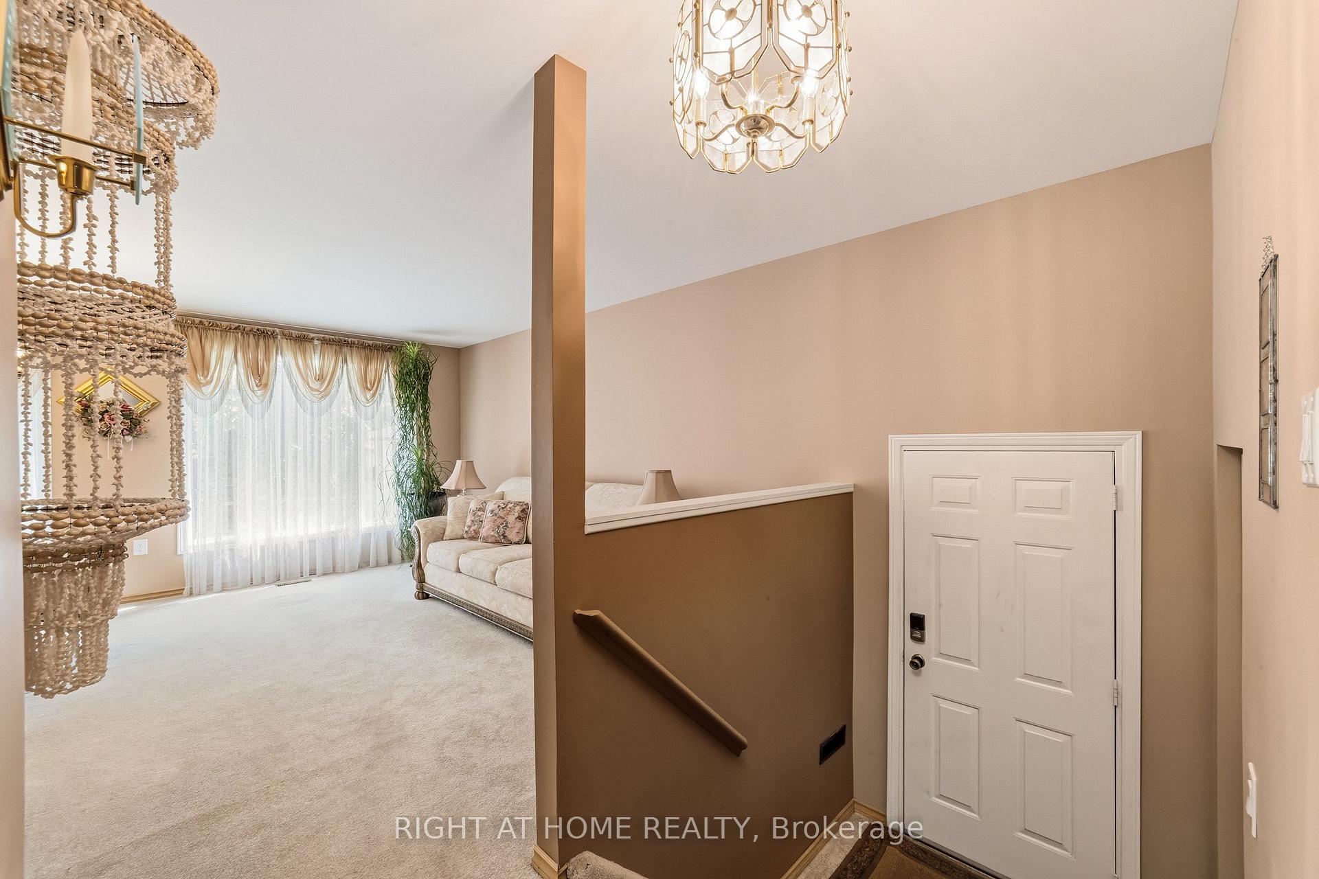 Photo 4 of 450 Brigadoon Drive, Hamilton, Gourley — HOMEH