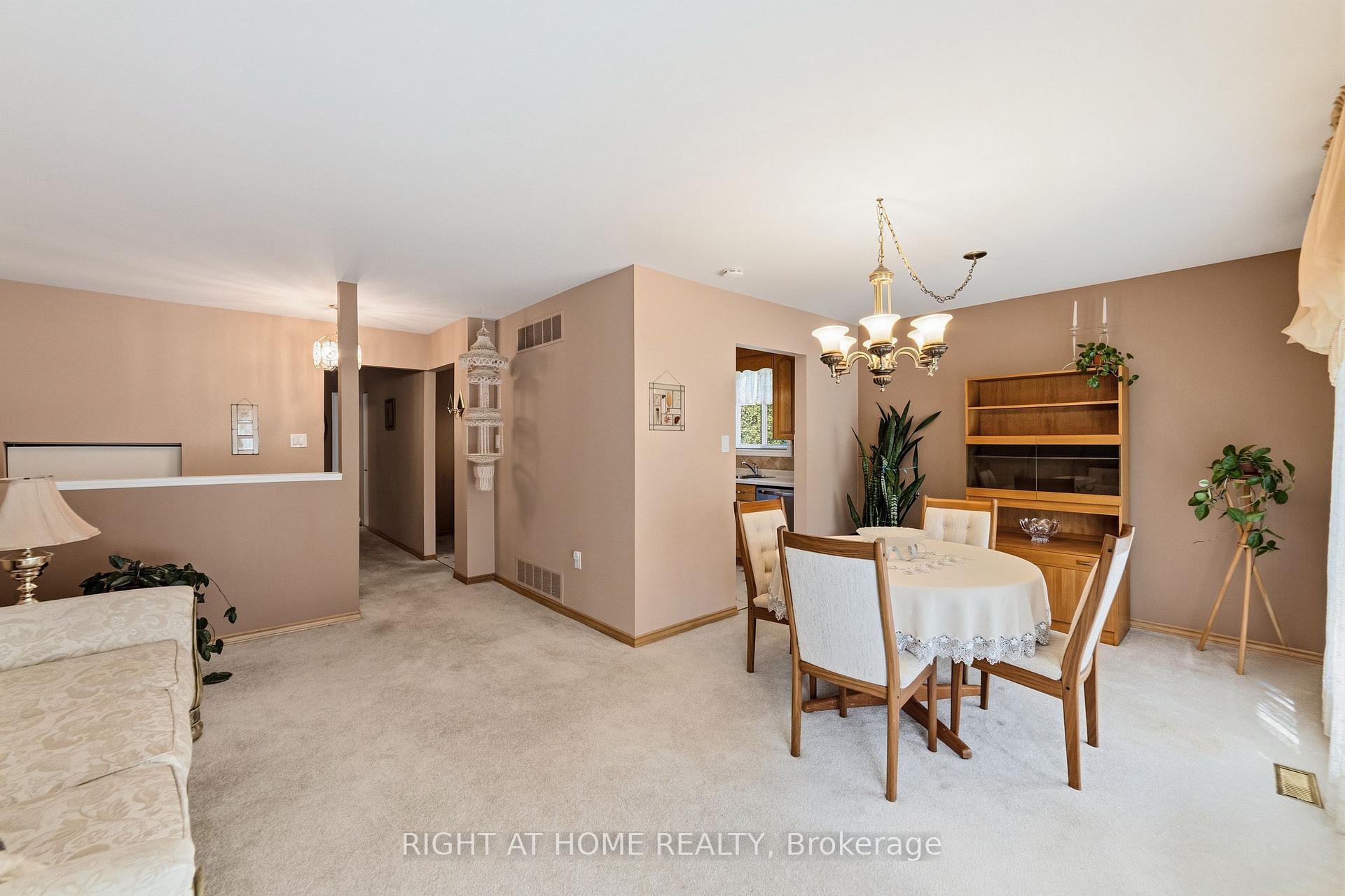 Photo 9 of 450 Brigadoon Drive, Hamilton, Gourley — HOMEH