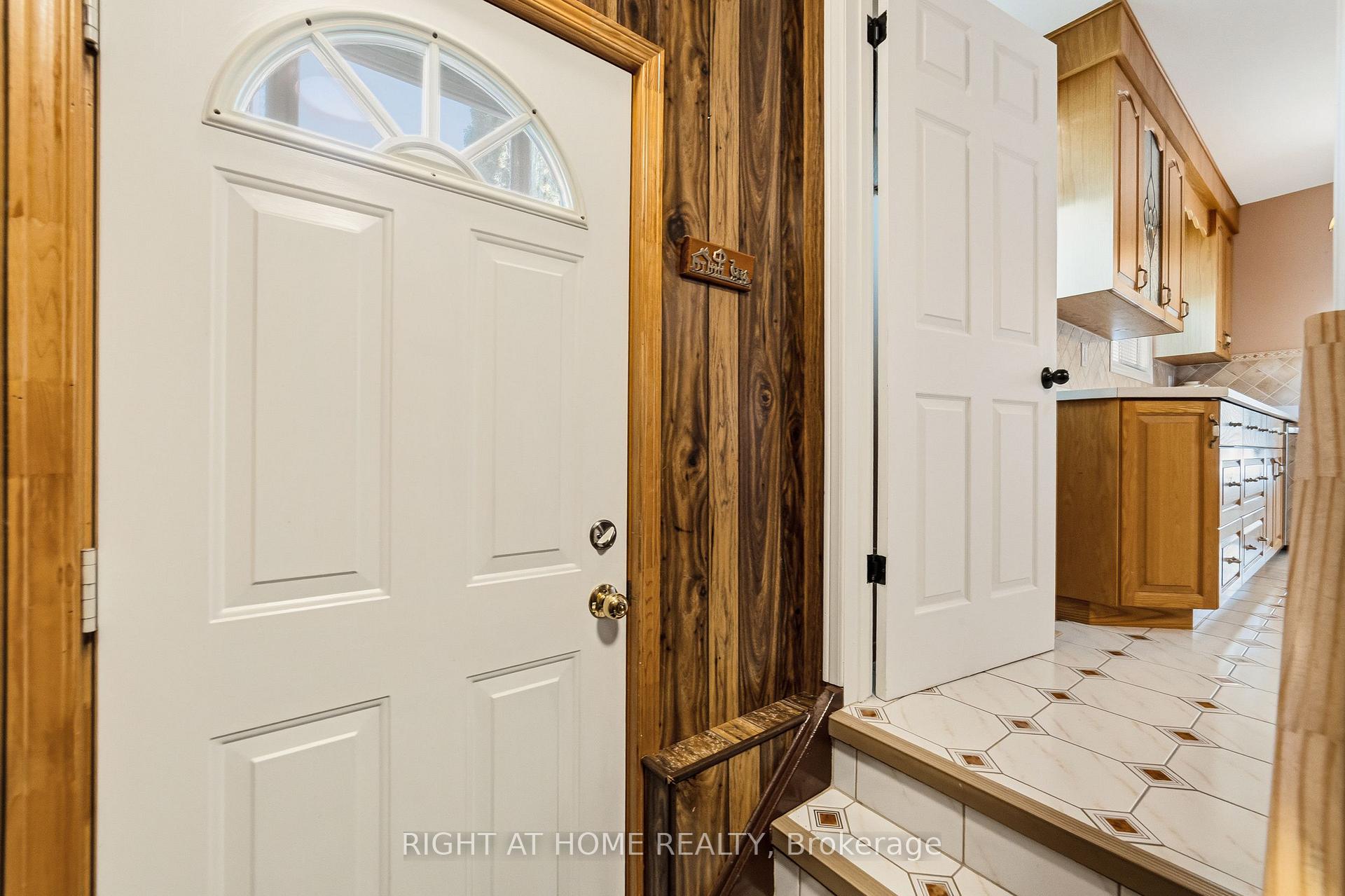 Photo 25 of 450 Brigadoon Drive, Hamilton, Gourley — HOMEH