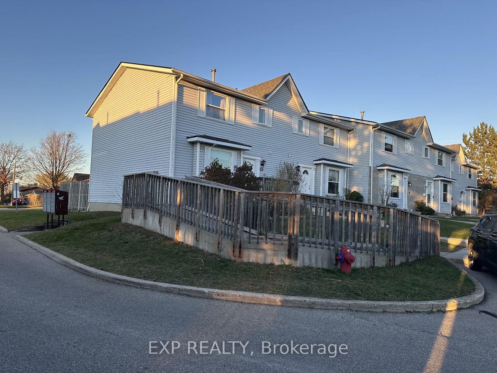 Photo 1 of Unit 31, 265 Williamsburg Road, Kitchener, Laurentian Hills/Country Hills W — HOMEH