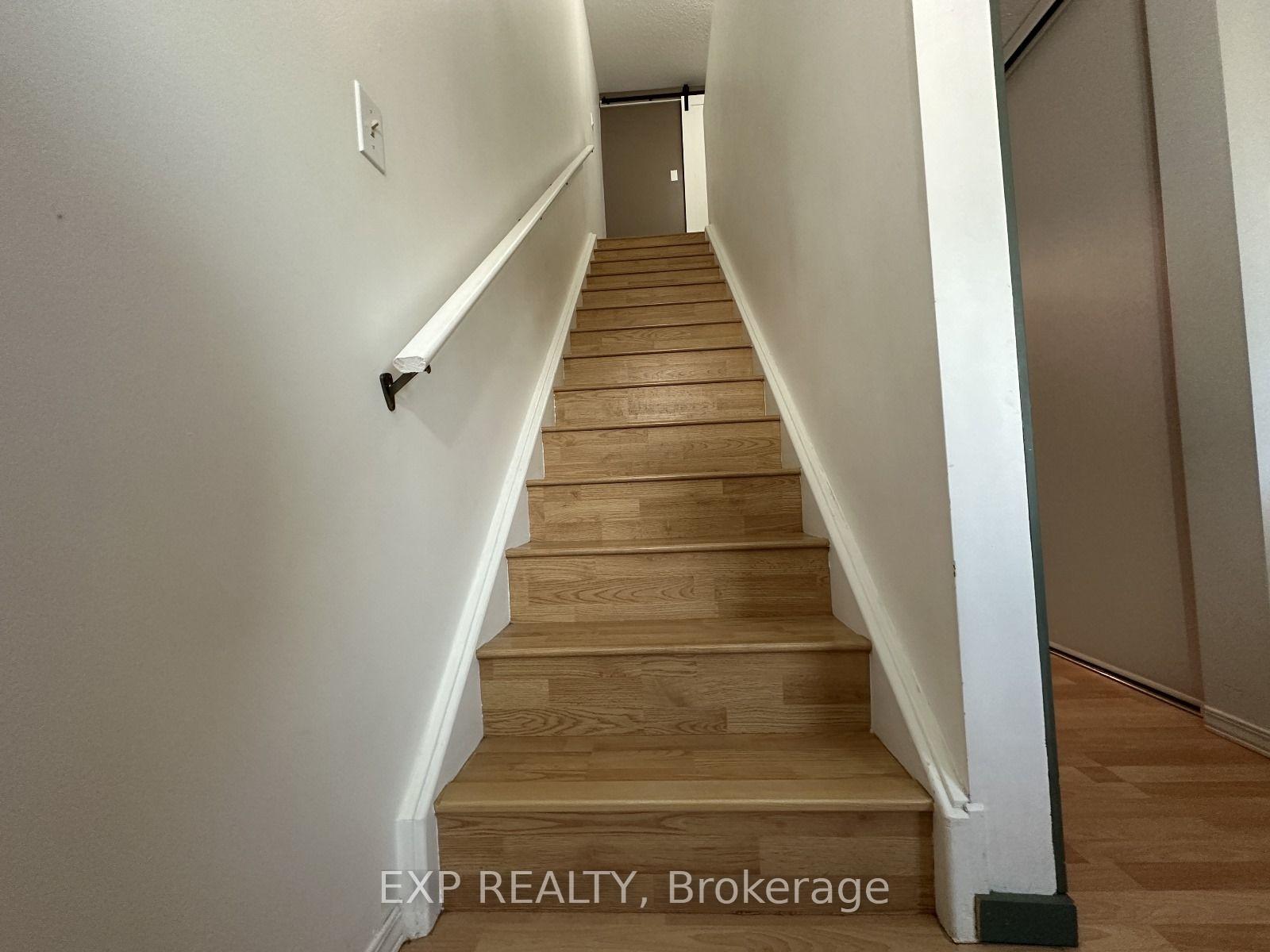 Photo 5 of Unit 31, 265 Williamsburg Road, Kitchener, Laurentian Hills/Country Hills W — HOMEH