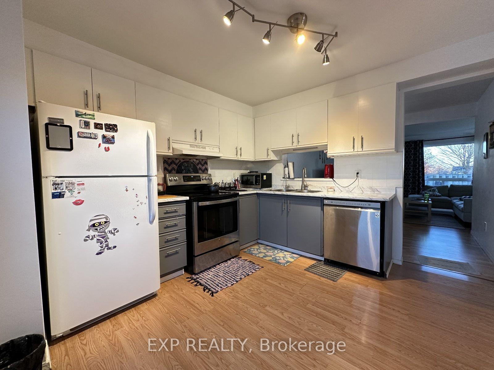 Photo 10 of Unit 31, 265 Williamsburg Road, Kitchener, Laurentian Hills/Country Hills W — HOMEH