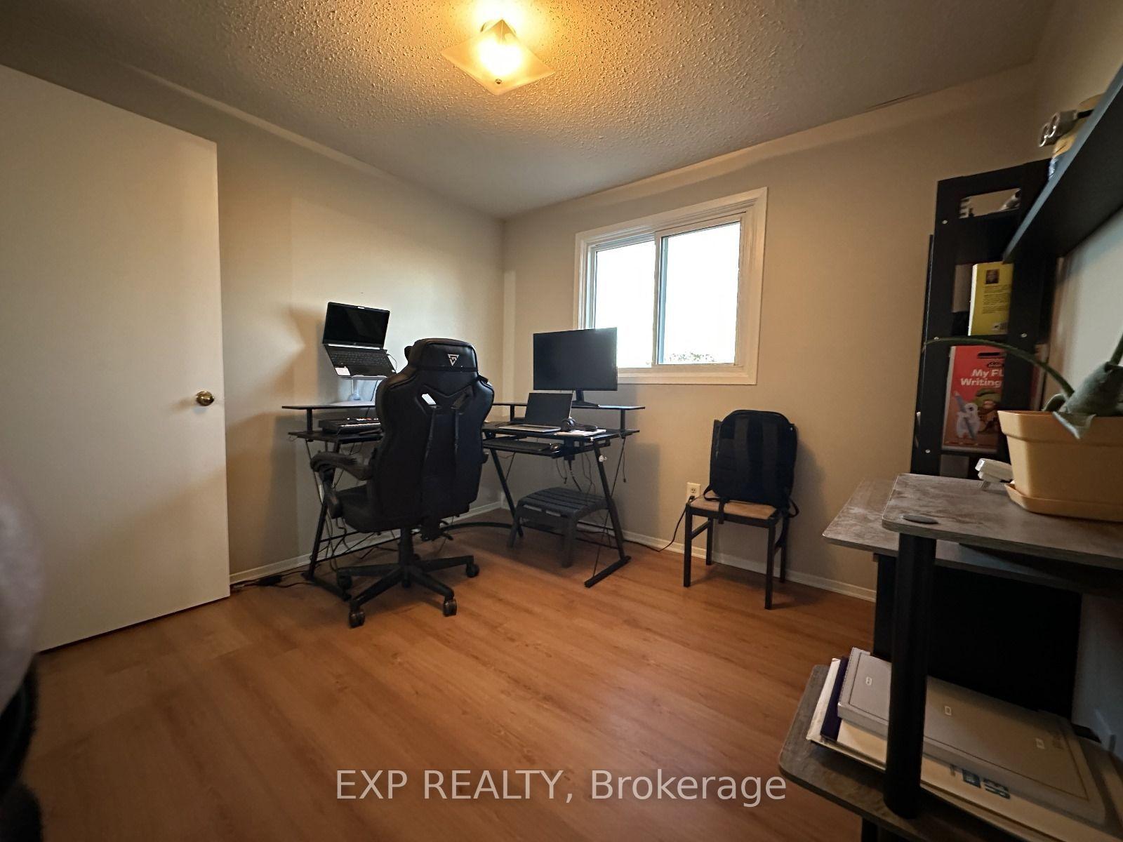 Photo 18 of Unit 31, 265 Williamsburg Road, Kitchener, Laurentian Hills/Country Hills W — HOMEH