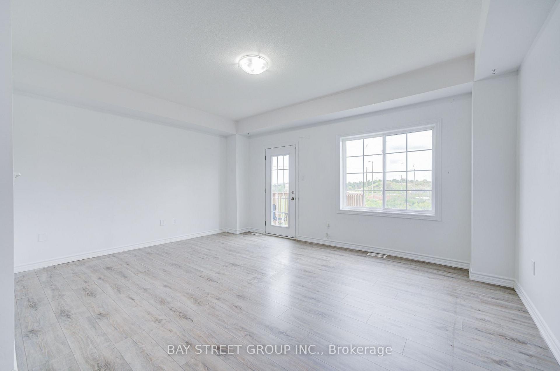 Photo 20 of 10 Elsegood Drive, Guelph, Kortright East — HOMEH