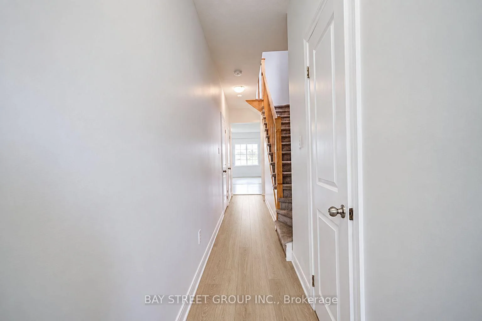 Photo 8 of 10 Elsegood Drive, Guelph, Kortright East — HOMEH
