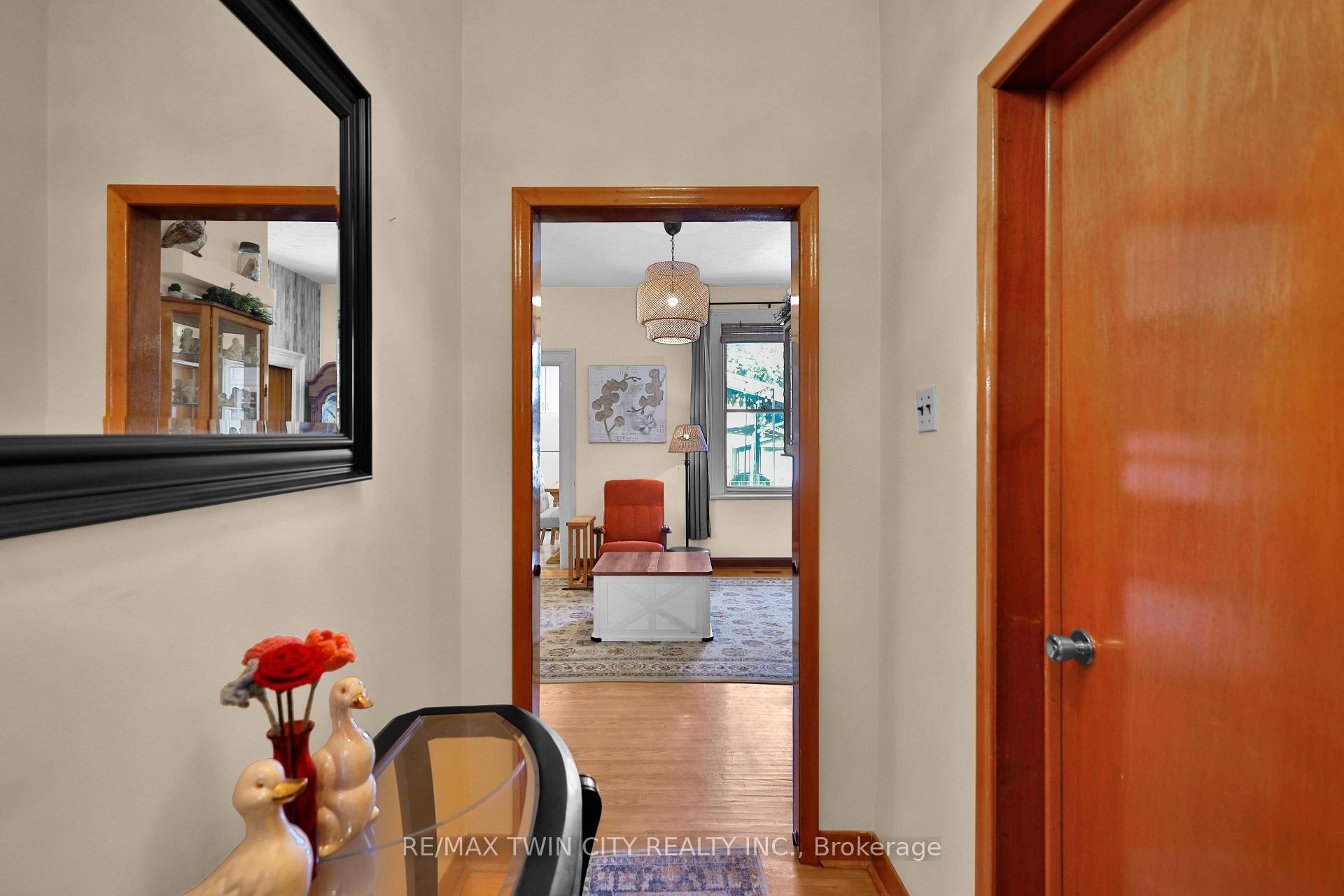 Photo 6 of 7 Halls Avenue, Brantford, Downtown Core — HOMEH