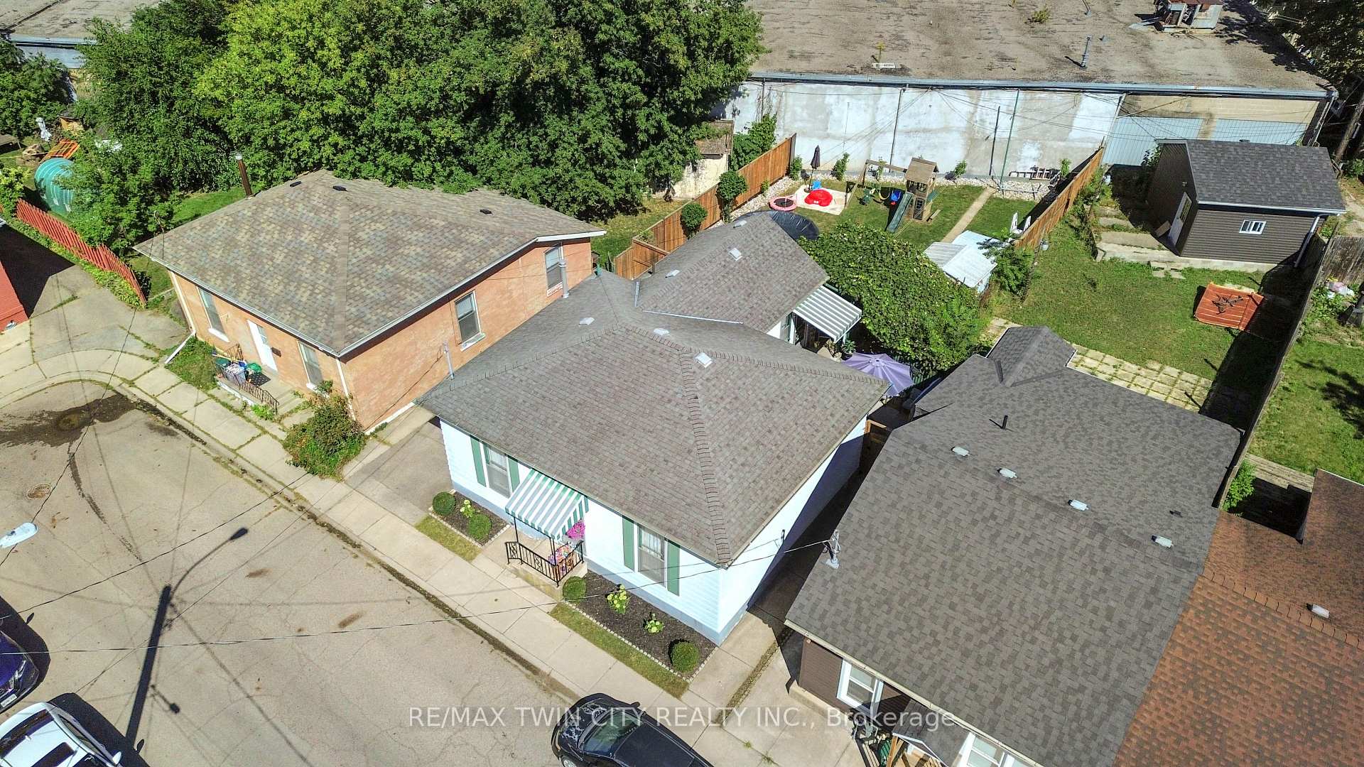Photo 30 of 7 Halls Avenue, Brantford, Downtown Core — HOMEH