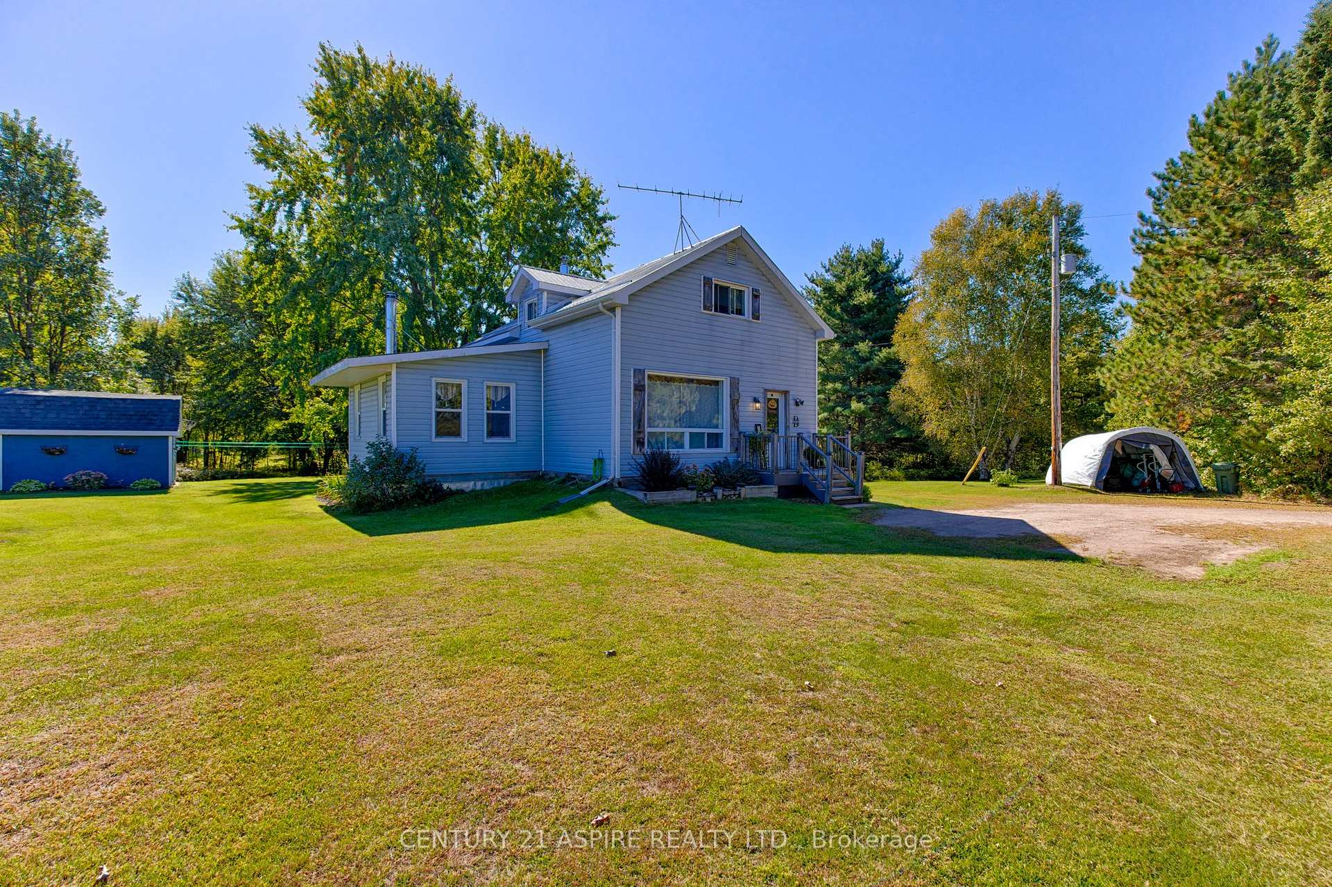Photo 3 of 1085 Forest Lea Road, Laurentian Valley, Laurentian Valley — HOMEH