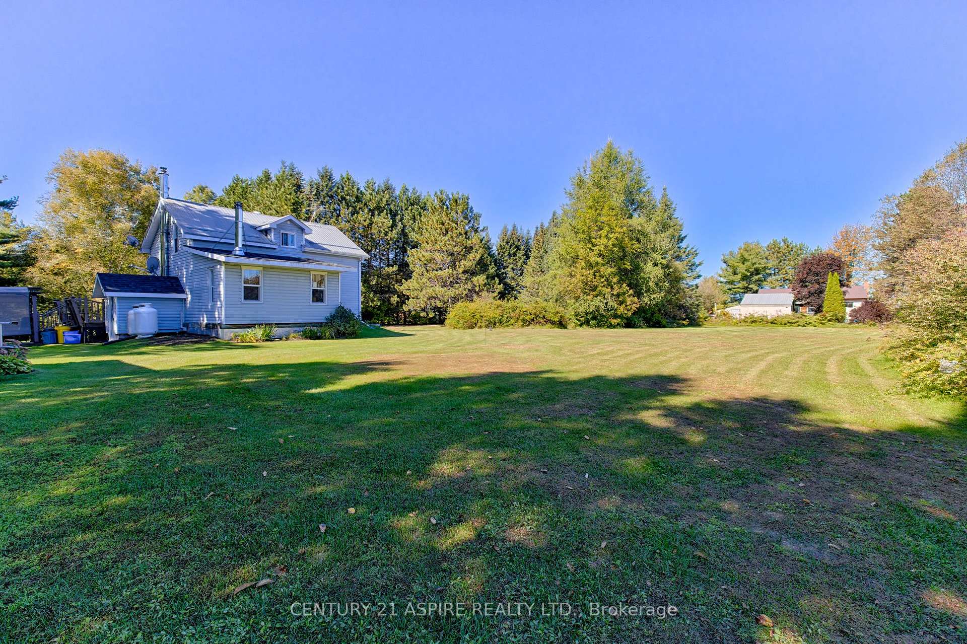 Photo 6 of 1085 Forest Lea Road, Laurentian Valley, Laurentian Valley — HOMEH