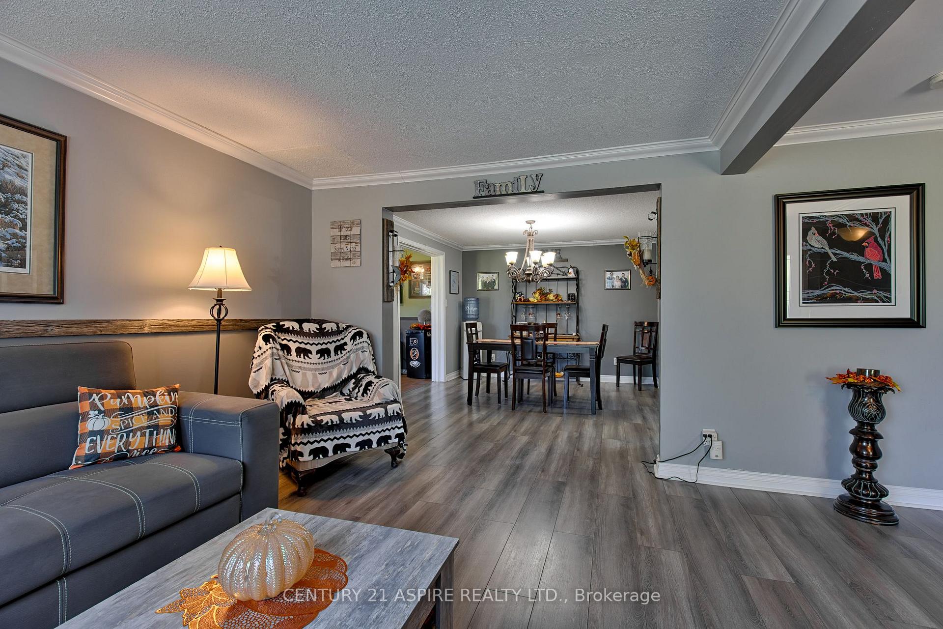Photo 15 of 1085 Forest Lea Road, Laurentian Valley, Laurentian Valley — HOMEH