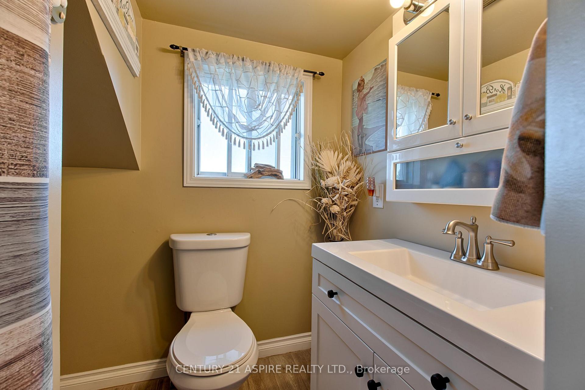 Photo 28 of 1085 Forest Lea Road, Laurentian Valley, Laurentian Valley — HOMEH