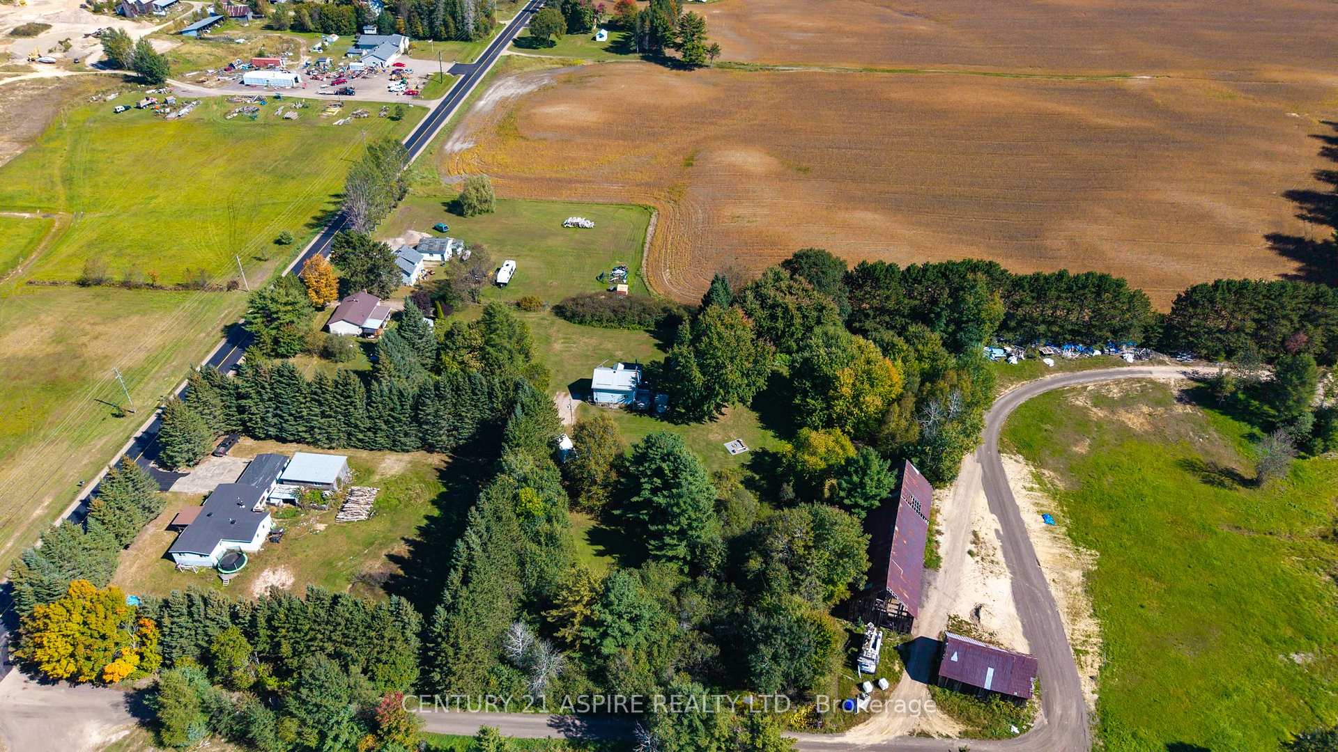 Photo 38 of 1085 Forest Lea Road, Laurentian Valley, Laurentian Valley — HOMEH
