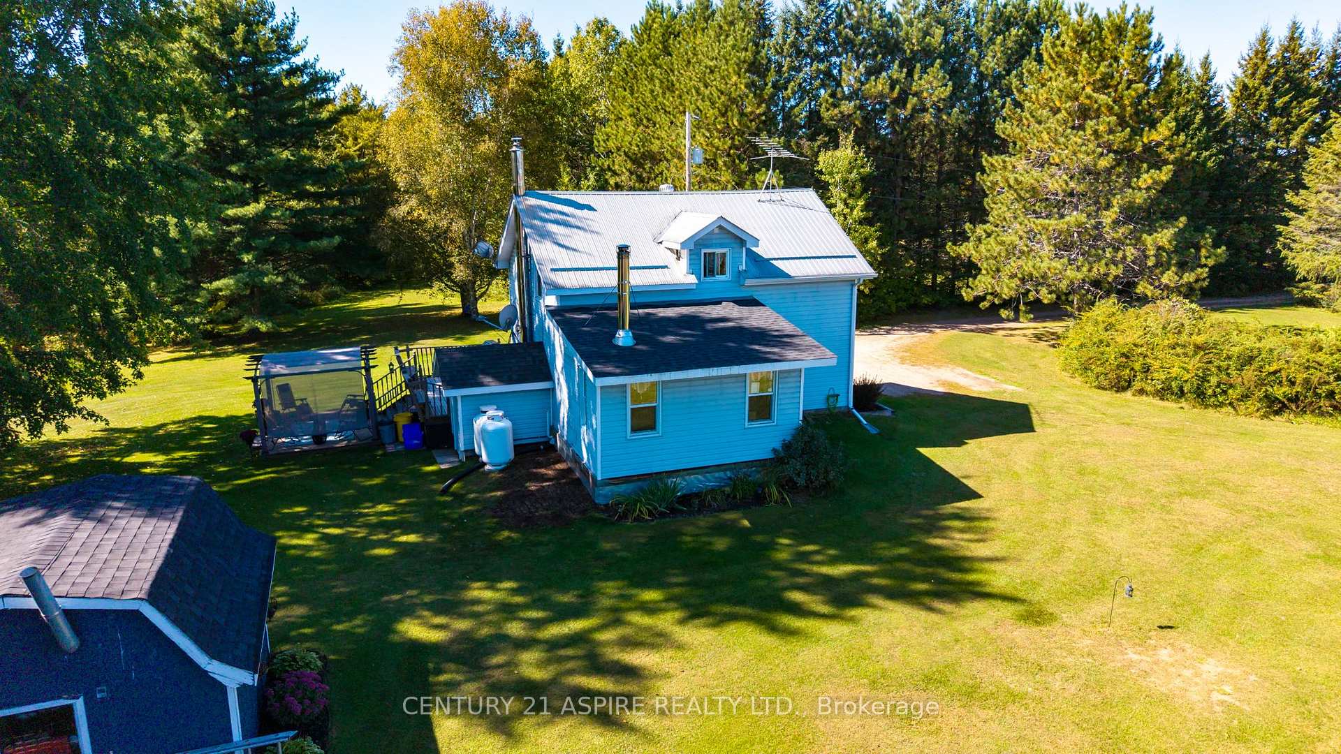 Photo 46 of 1085 Forest Lea Road, Laurentian Valley, Laurentian Valley — HOMEH