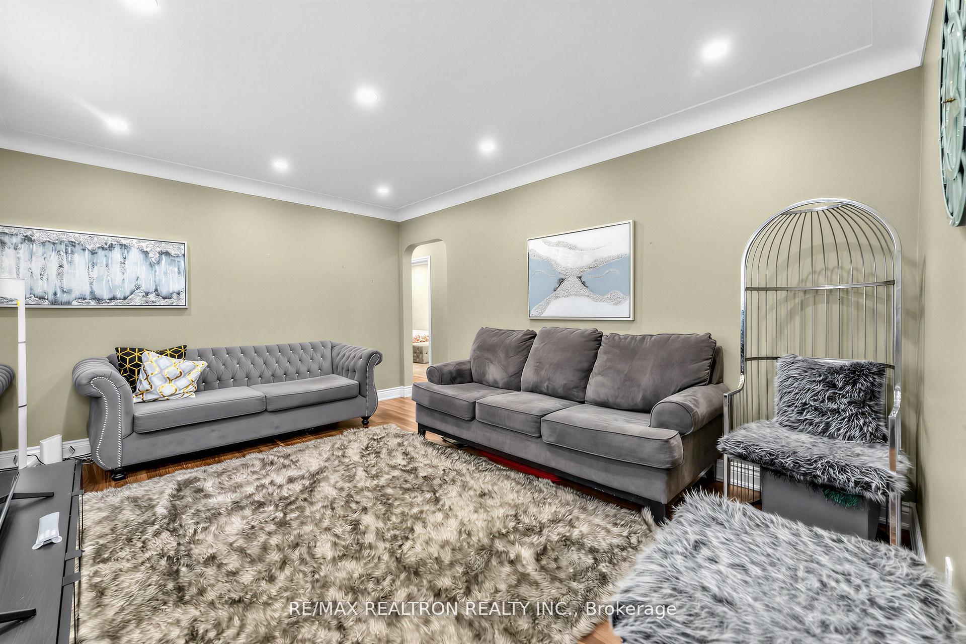 Photo 4 of 42 Charles Street, Brantford, Lion's Park — HOMEH