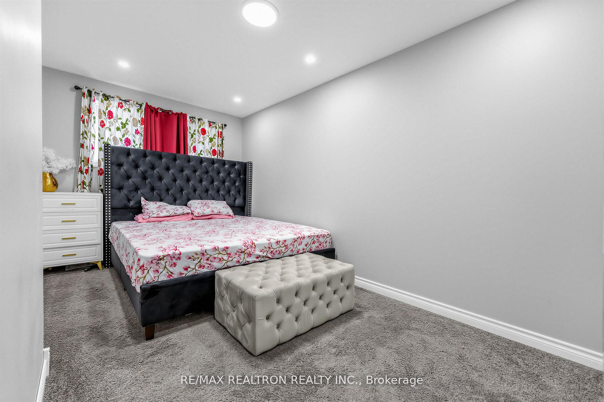 Photo 14 of 42 Charles Street, Brantford, Lion's Park — HOMEH