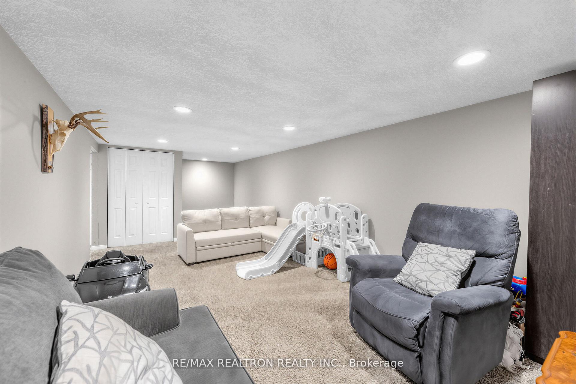 Photo 23 of 42 Charles Street, Brantford, Lion's Park — HOMEH