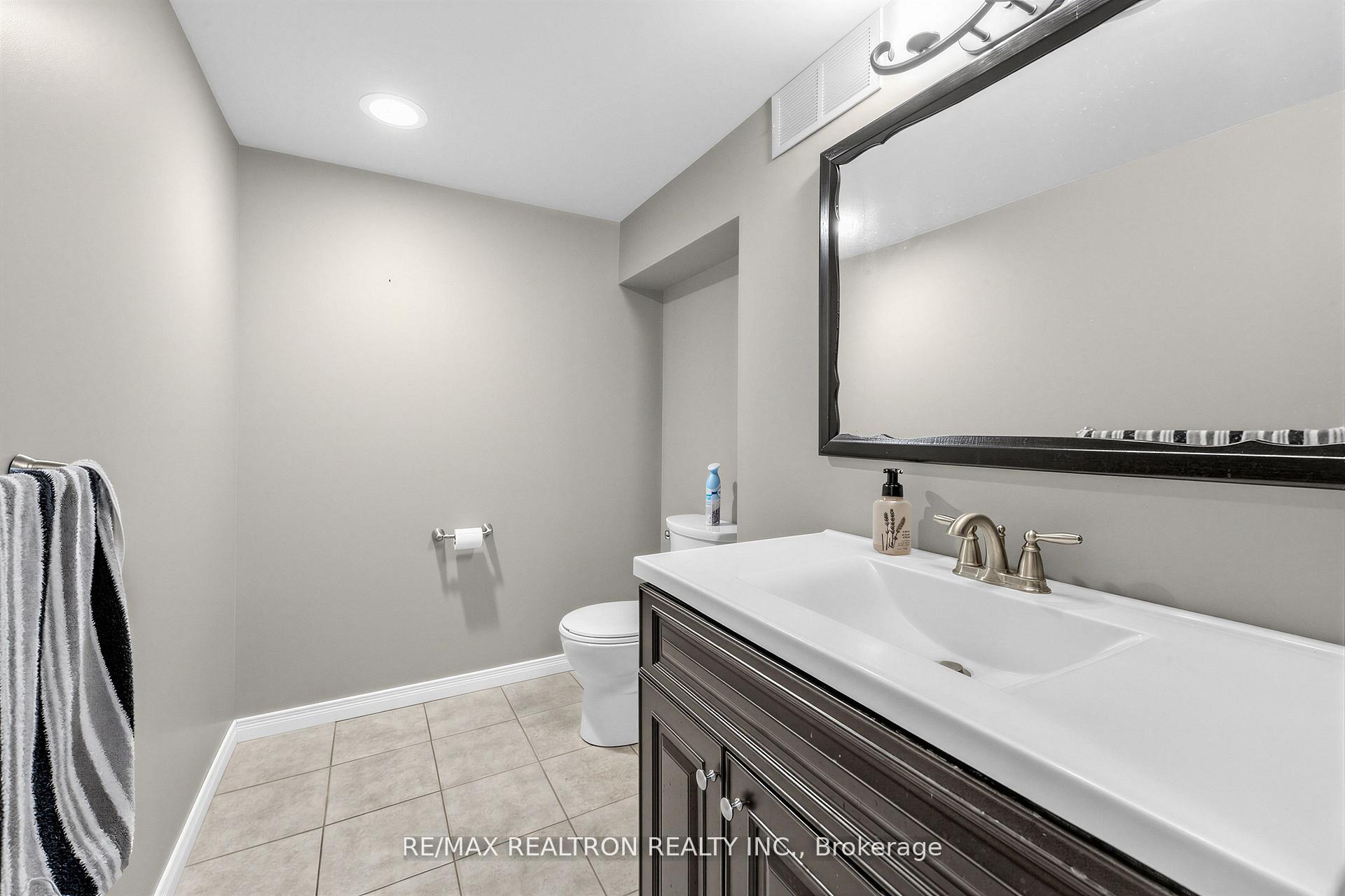 Photo 27 of 42 Charles Street, Brantford, Lion's Park — HOMEH