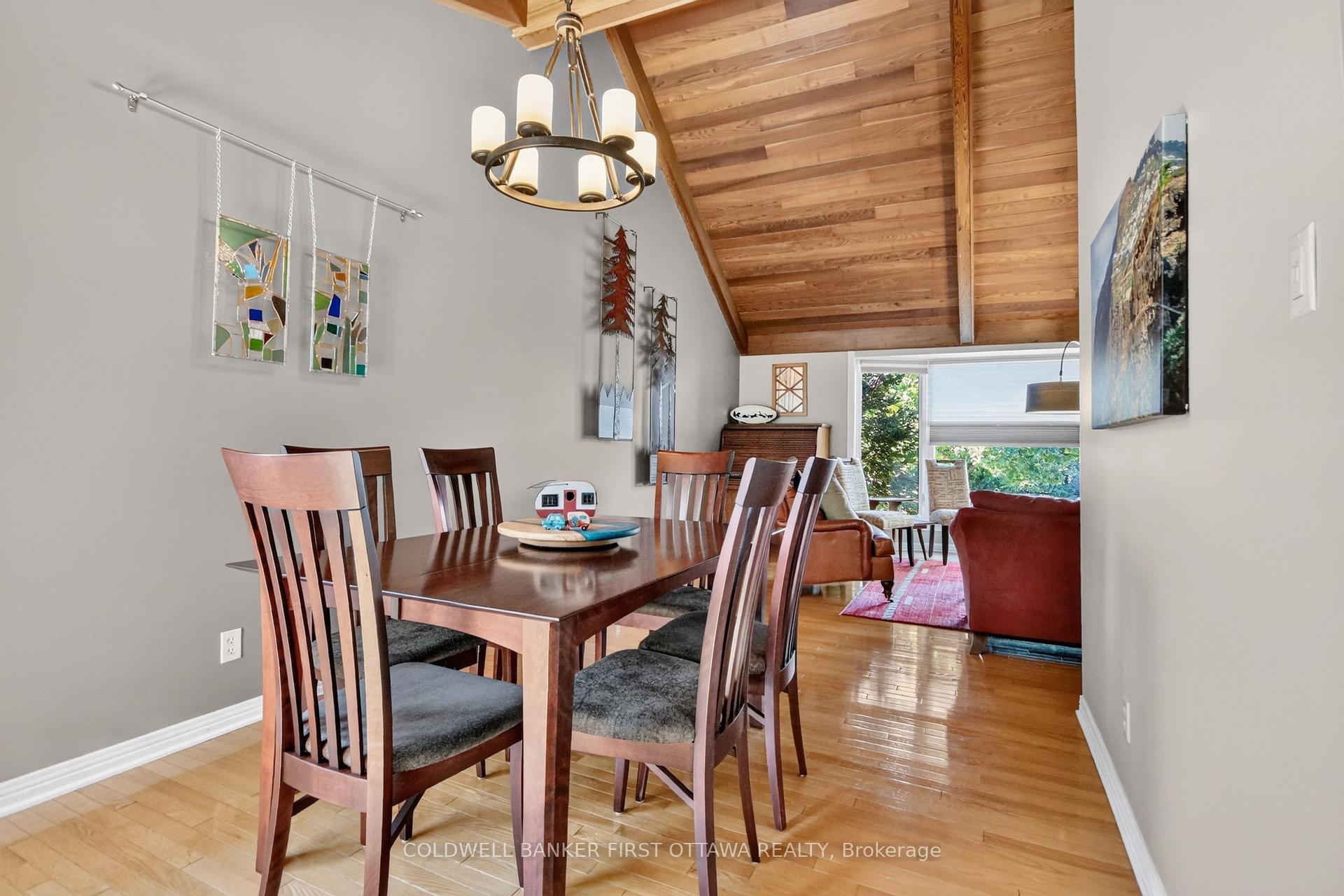 Photo 18 of 9 Foxrun Lane, Ottawa, Hunt Club — HOMEH