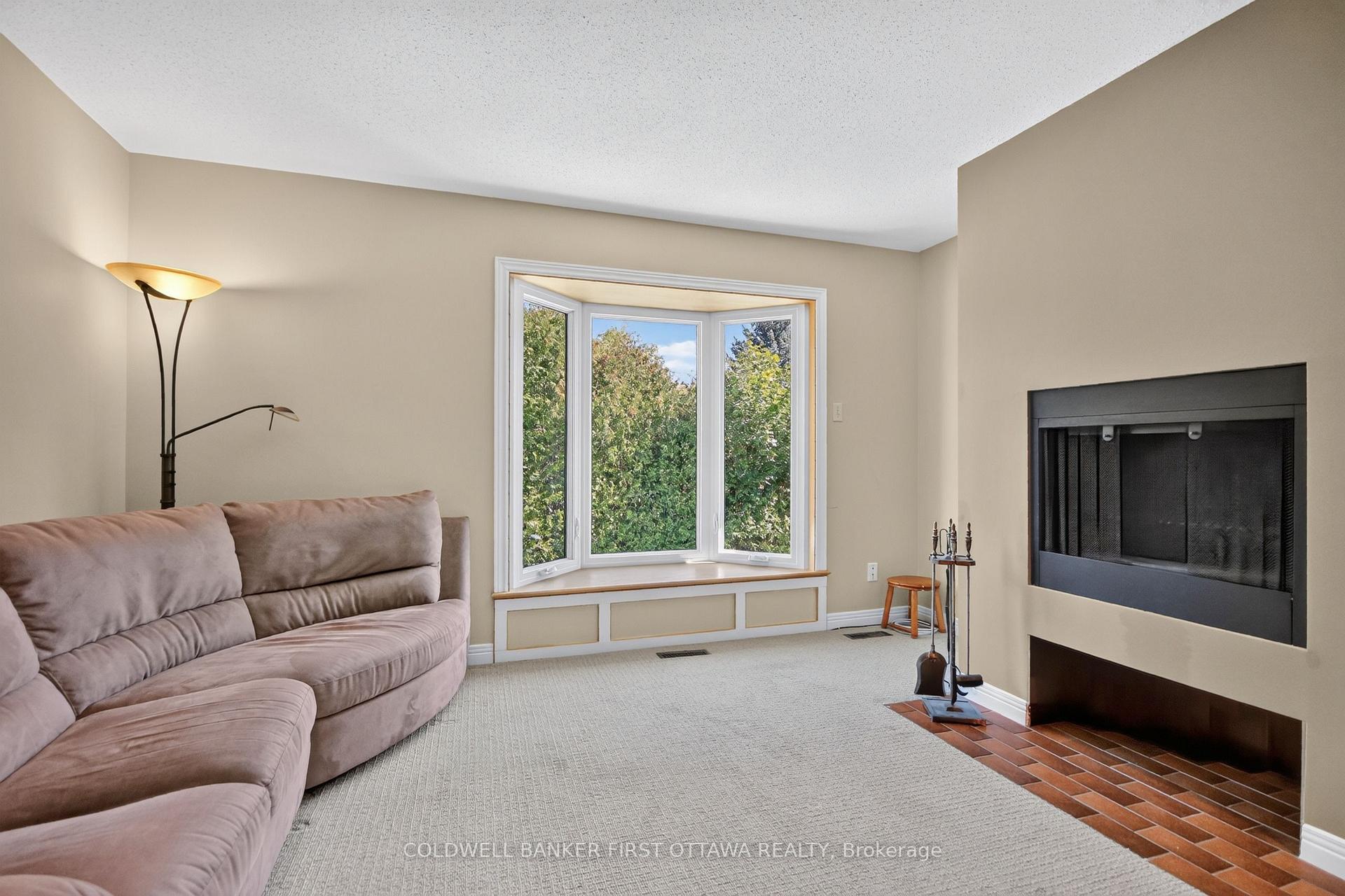 Photo 56 of 9 Foxrun Lane, Ottawa, Hunt Club — HOMEH